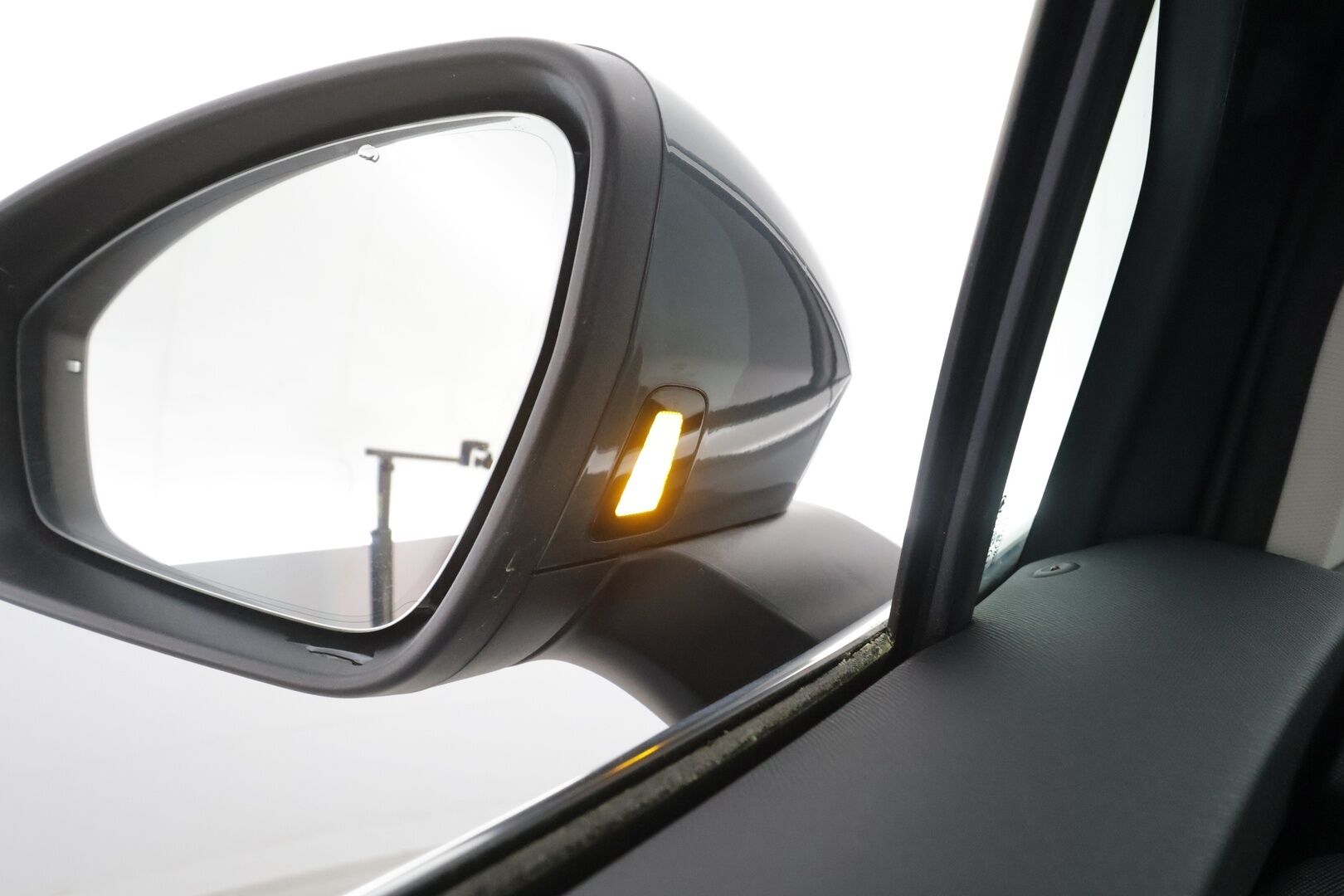SKODA ENYAQ 2022 80 iV - | ACC | ILP | HUD | Matrix-LED | P.Kamera | Puolinahat | Apple&Android | Kahdet Renkaat |