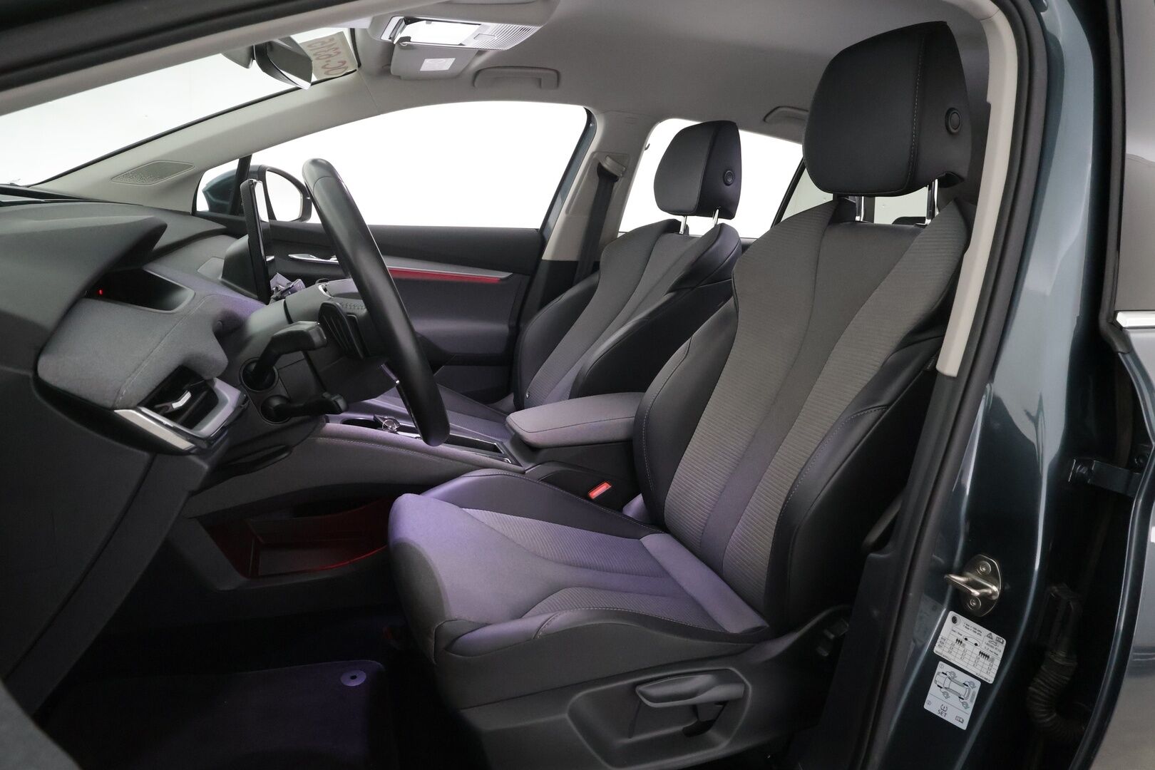 SKODA ENYAQ 2022 80 iV - | ACC | ILP | HUD | Matrix-LED | P.Kamera | Puolinahat | Apple&Android | Kahdet Renkaat |