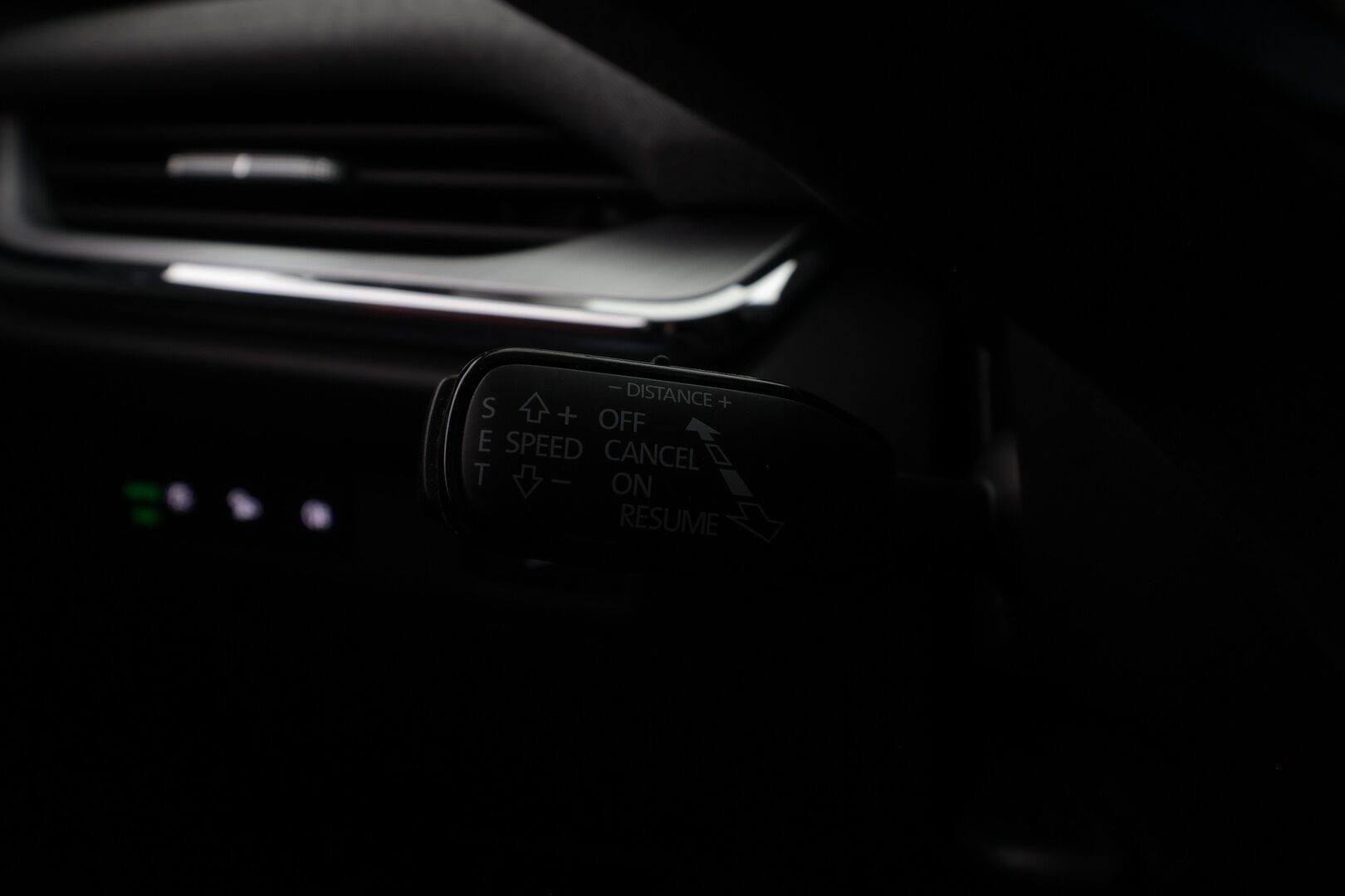 SKODA ENYAQ 2022 80 iV - | ACC | ILP | HUD | Matrix-LED | P.Kamera | Puolinahat | Apple&Android | Kahdet Renkaat |
