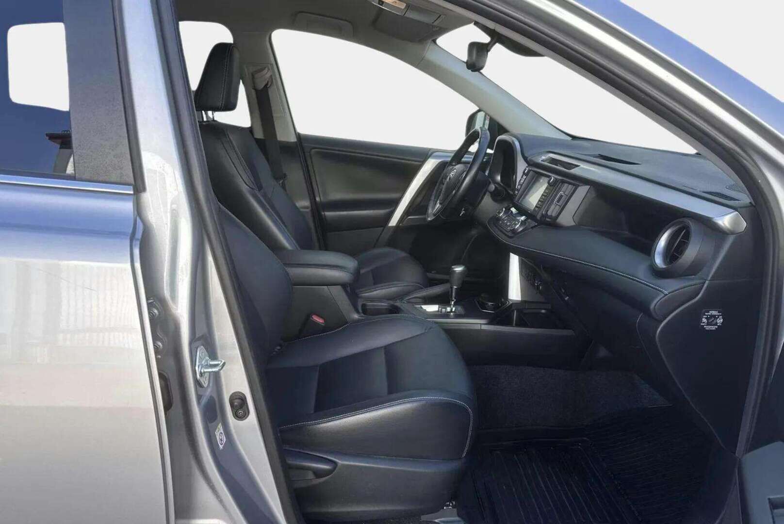 TOYOTA RAV4 2017 2.0 VVT-i AWD, Executive - | ACC | Muistipenkki | 360° | Koukku | Nahkasisusta | Bluetooth |