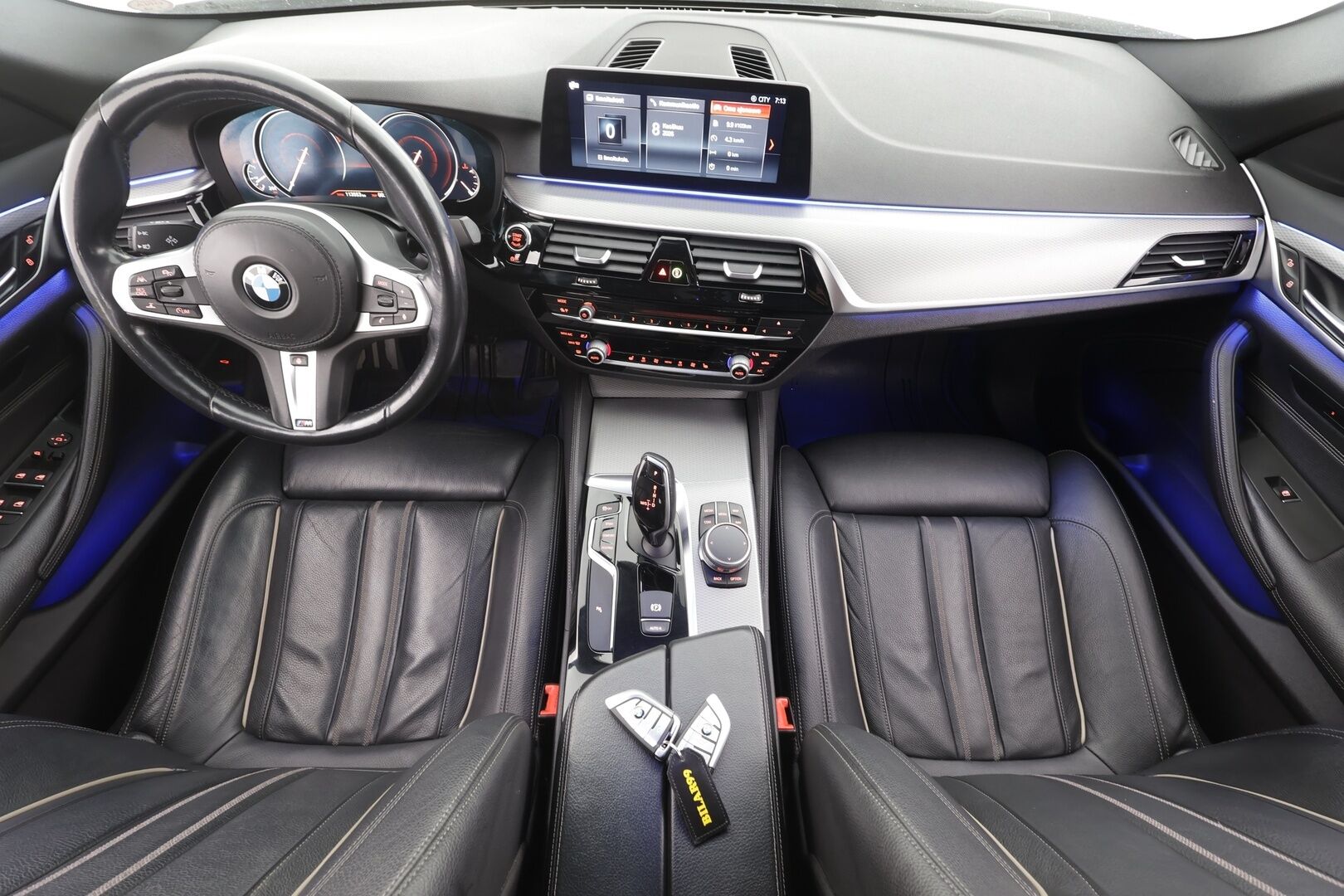 BMW 530 2018 G30 530i xDrive M-sport - | ACC | Koukku | Webasto | Comfort Penkit Muistilla | P.kamera | sporttinahat | Adapt.LED | Merkkihuollettu | Kahdet Renkaat |