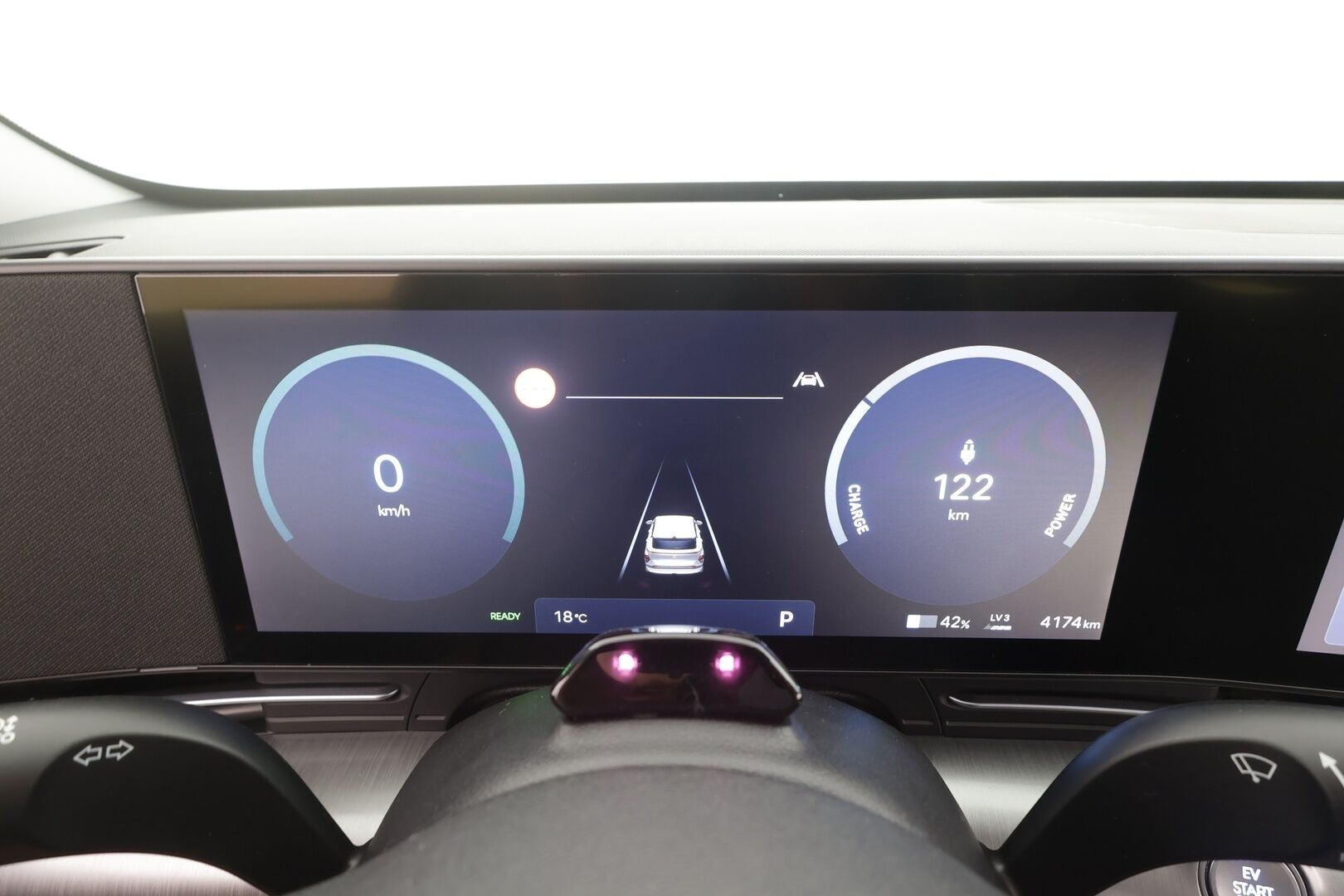 HYUNDAI KONA ELECTRIC 2024 48 kWh 156 hv Comfort - | ACC | ILP | HDA | P.kamera | Digimittaristo | Lämm. ratti | Keyless | LED | Akuston esilämmitys | 2x renkaat aluin | ALV | 