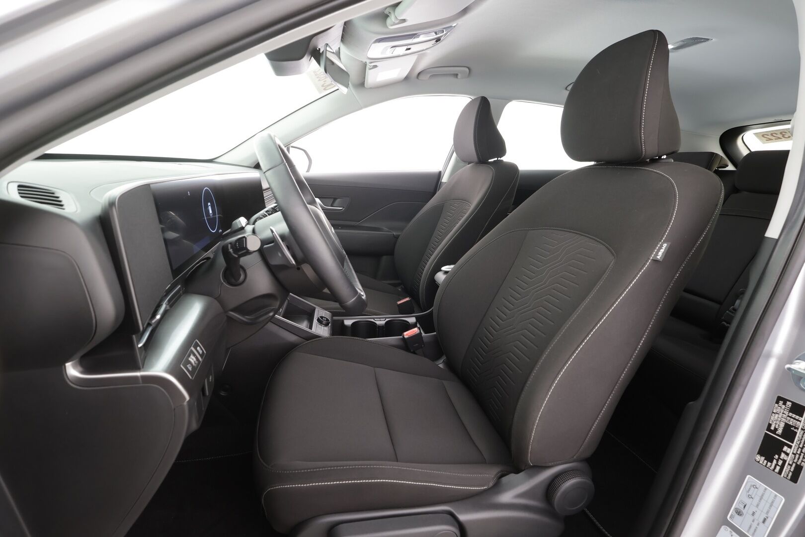 HYUNDAI KONA ELECTRIC 2024 48 kWh 156 hv Comfort - | ACC | ILP | HDA | P.kamera | Digimittaristo | Lämm. ratti | Keyless | LED | Akuston esilämmitys | 2x renkaat aluin | ALV | 