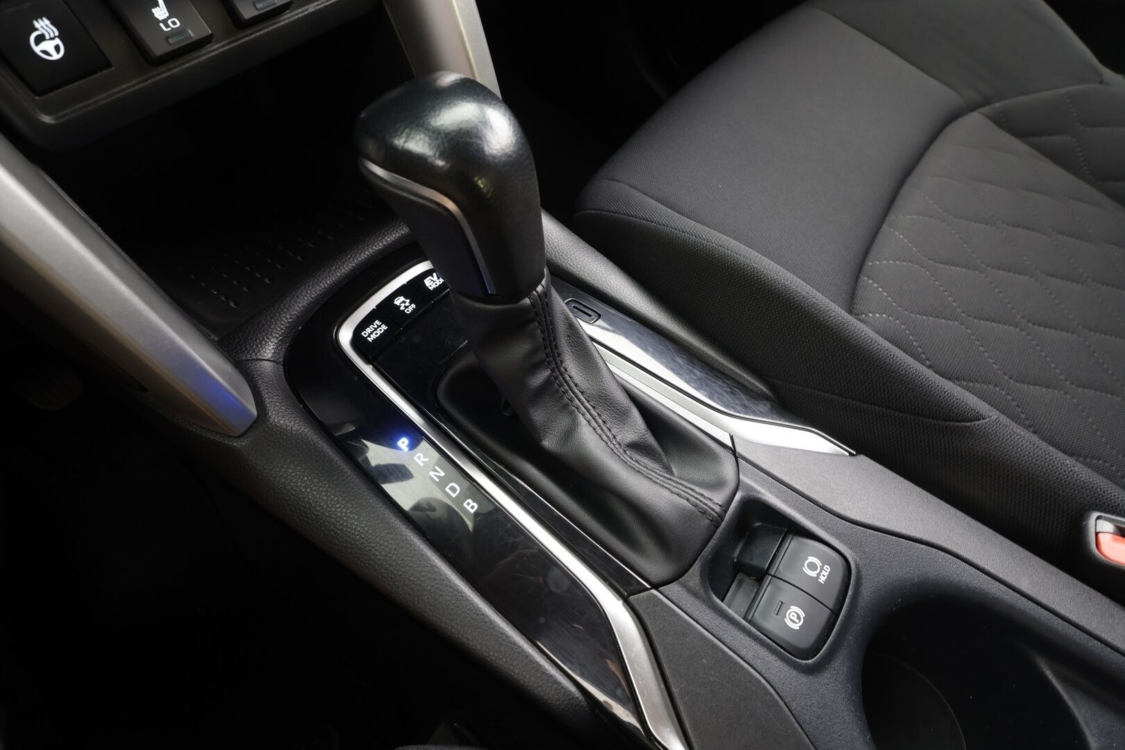 TOYOTA COROLLA CROSS 2023 2.0 AWD-i Active Plus - Adapt.Vakkari | Peruutuskamera | BLIS | Digimittari | Apple&Android | Adapt.LED | ALV | 2x Renkaat Aluvantein | Juuri tullut Tampereelle!