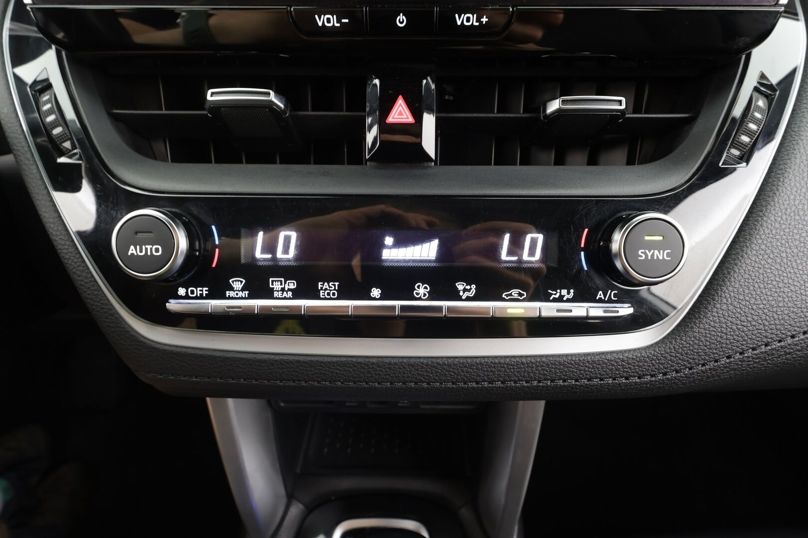 TOYOTA COROLLA CROSS 2023 2.0 AWD-i Active Plus - Adapt.Vakkari | Peruutuskamera | BLIS | Digimittari | Apple&Android | Adapt.LED | ALV | 2x Renkaat Aluvantein | Juuri tullut Tampereelle!