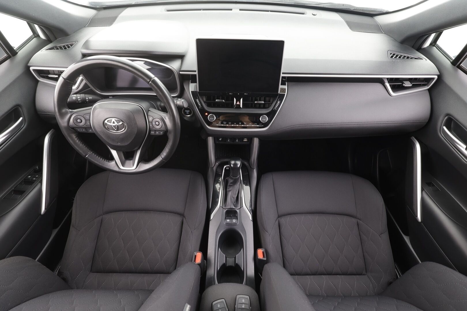 TOYOTA COROLLA CROSS 2023 2.0 AWD-i Active Plus - Adapt.Vakkari | Peruutuskamera | BLIS | Digimittari | Apple&Android | Adapt.LED | ALV | 2x Renkaat Aluvantein | Juuri tullut Tampereelle!