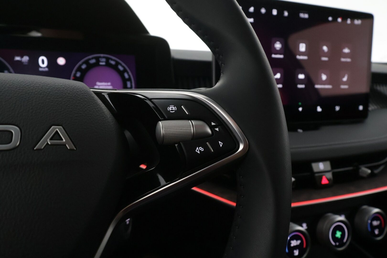 SKODA SUPERB 2025 Combi 1.5 TSI PHEV L&K DSG Autom - | ACC | Koukku | Hierovat&Ilmastoidut Muistipenkit | Skoda Crystal Matrix-LED | Canton | HUD | 360-Kamera | Comfort Nahat | Keyless | Apple&Android | Kahdet Renkaat |