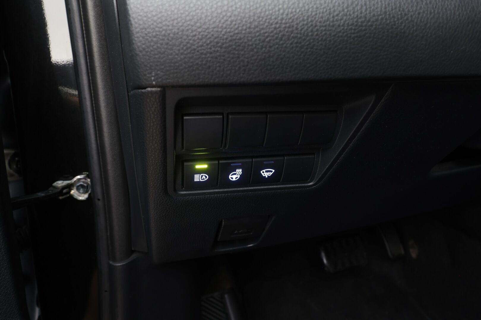 TOYOTA YARIS CROSS 2022 1,5 Hybrid AWD-i Intense - | ACC | Keyless | BSM | P.kamera | Lane Assist | Tutkat | LED | Lämm. ratti | Apple & Android | 
