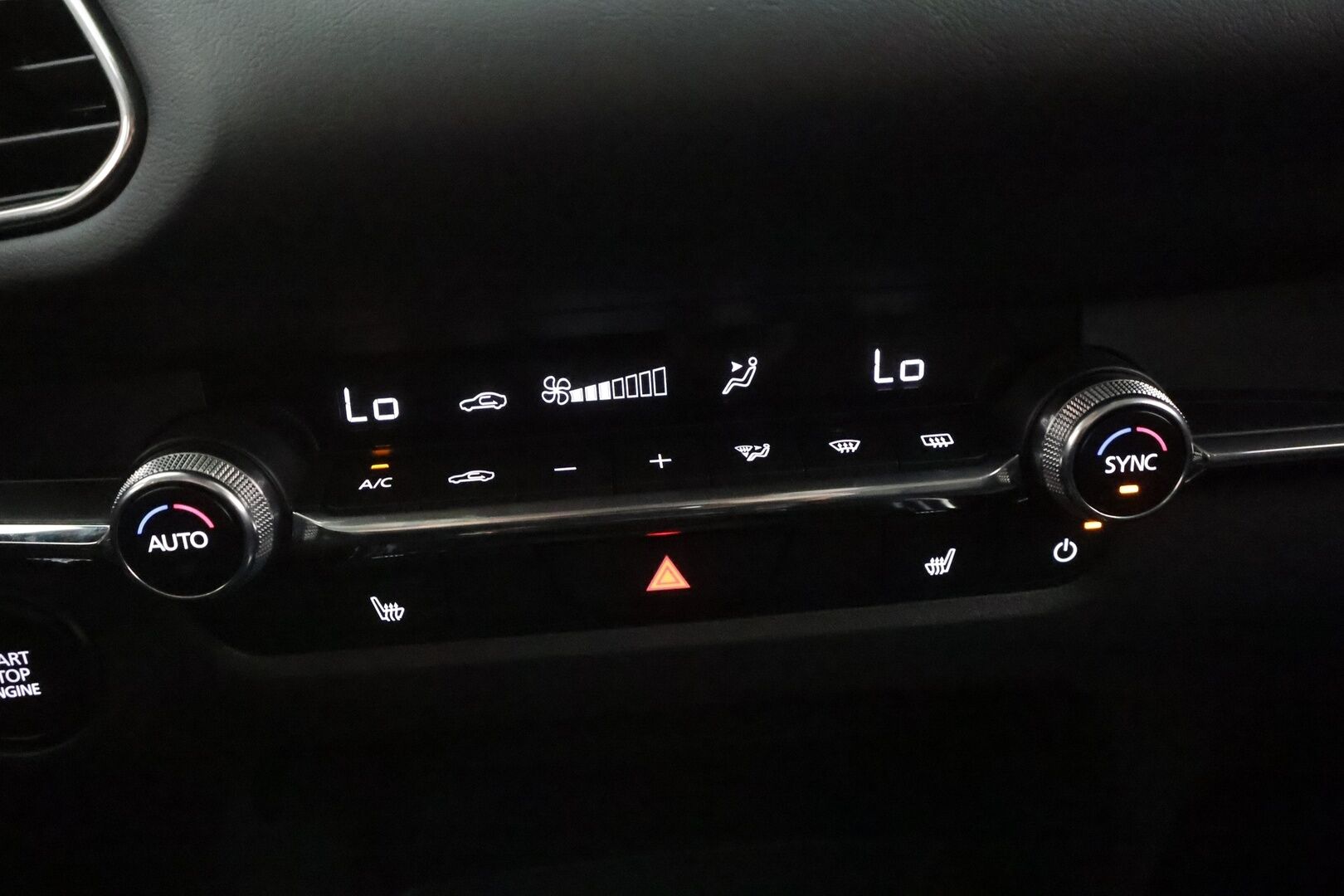 MAZDA CX-30 2025 2.5 e-SKYACTIV-G 140 HK Homura - ACC | HUD | Kaistavahti | Kamera | Navi | LED | Katvevaroitin | Apple&Android | Sähköluukku | Keyless | ALV |