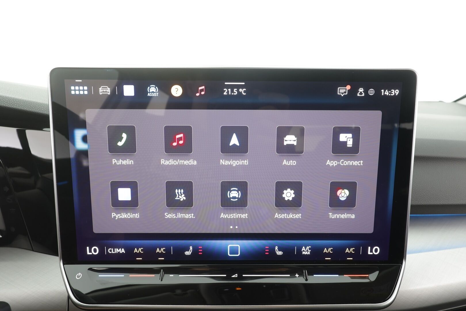 VOLKSWAGEN GOLF 2025 Life 1,5 eTSI 110 kW MHEV DSG - | ACC | Webasto | P.Kamera | Ratinlämmitys | LED | Keyless | Apple&Android | 