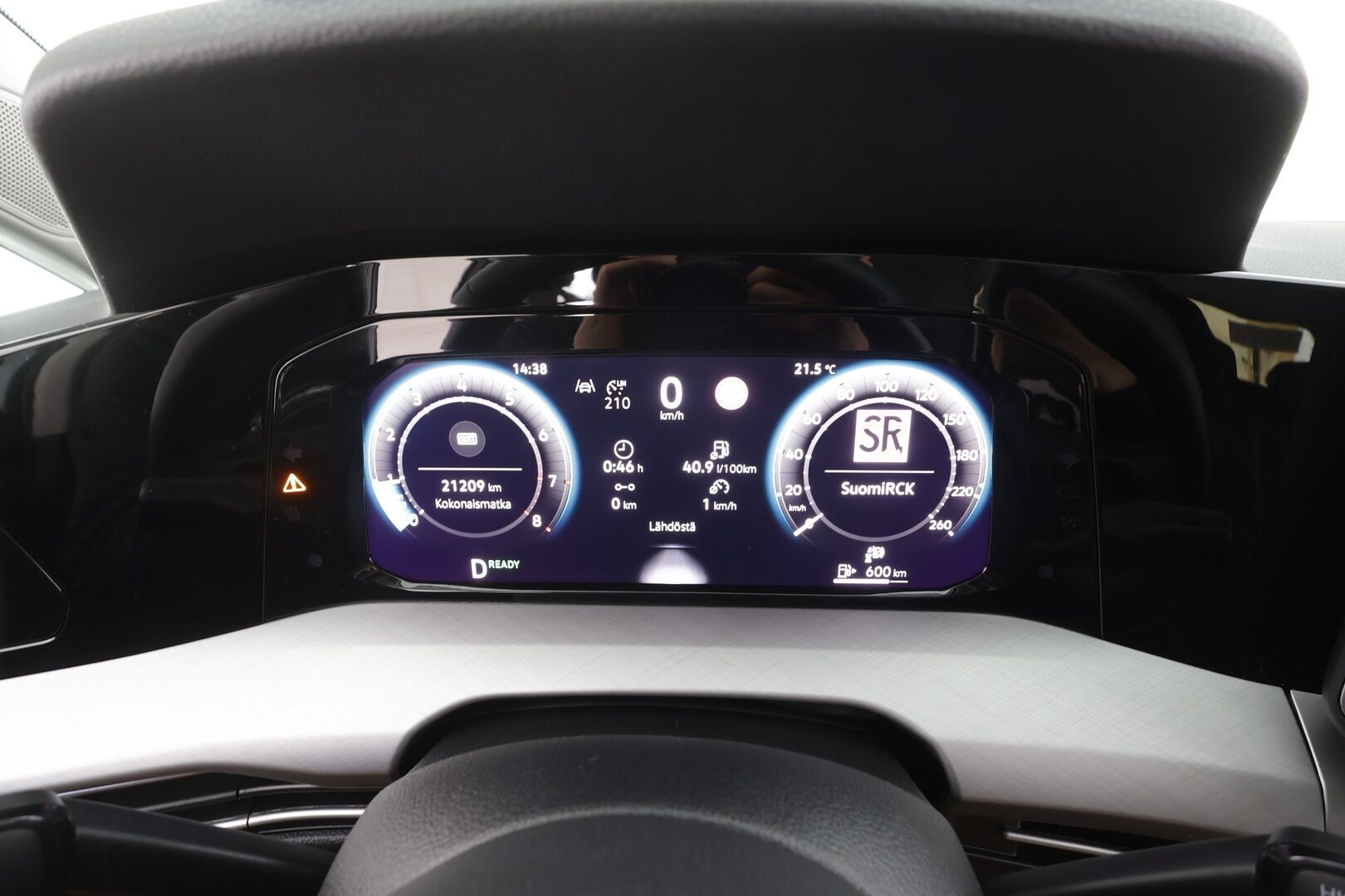 VOLKSWAGEN GOLF 2025 Life 1,5 eTSI 110 kW MHEV DSG - | ACC | Webasto | P.Kamera | Ratinlämmitys | LED | Keyless | Apple&Android | 