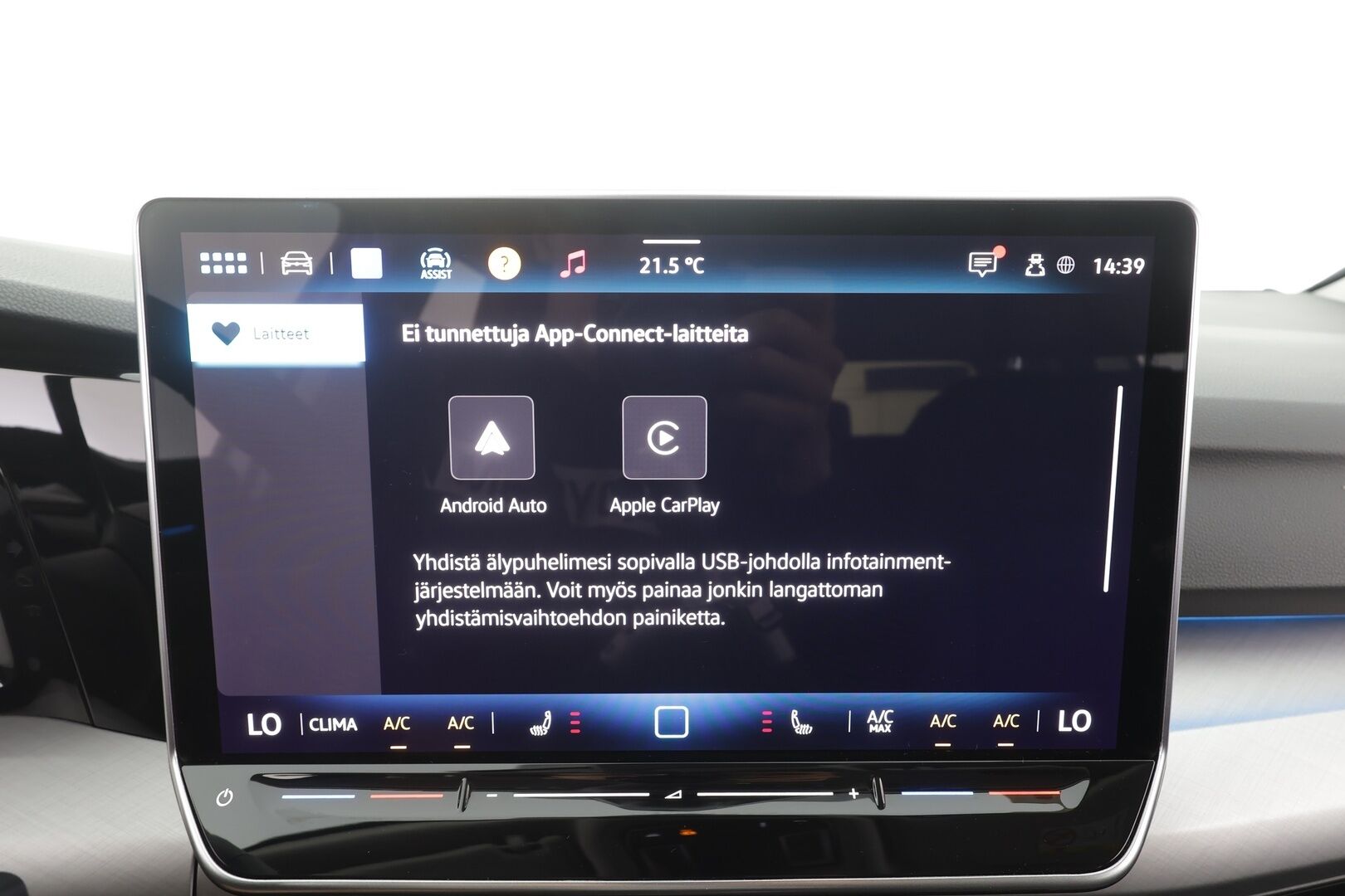VOLKSWAGEN GOLF 2025 Life 1,5 eTSI 110 kW MHEV DSG - | ACC | Webasto | P.Kamera | Ratinlämmitys | LED | Keyless | Apple&Android | 