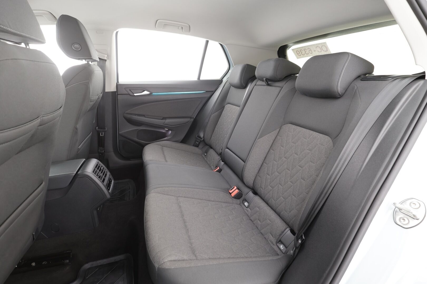VOLKSWAGEN GOLF 2025 Comfort Business 1,5 eTSI 110 kW (MHEV) DSG - | ACC | Webasto | Kaistavahti | P.Kamera | Digimittari | LED | Keyless | Ratinlämmitin | Facelift | Ambient | ALV | Merkkihuollettu | 