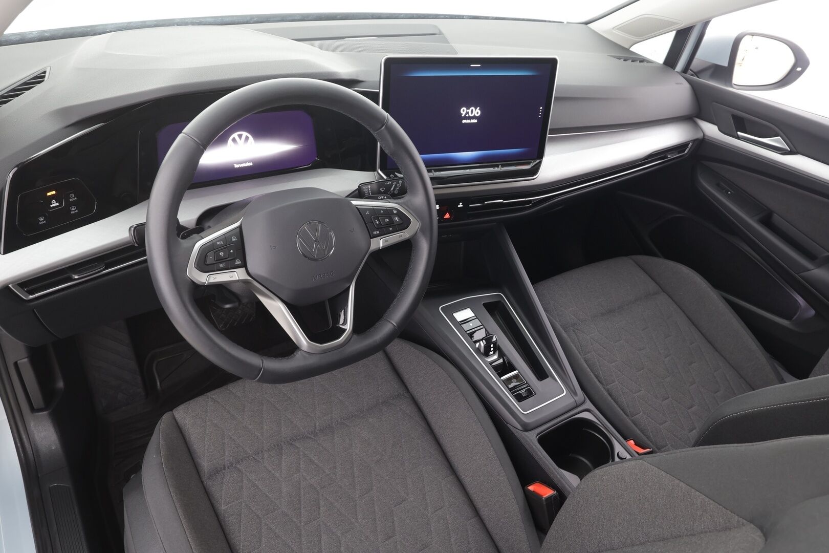 VOLKSWAGEN GOLF 2025 Life 1,5 eTSI 110 kW (MHEV) DSG-automaatti - Webasto | Adapt.Vakkari | Digimittari | Keyless Advanced | Peruutuskamera | Adapt.LED | Ratinlämmitys | Juuri tullut Tampereelle!