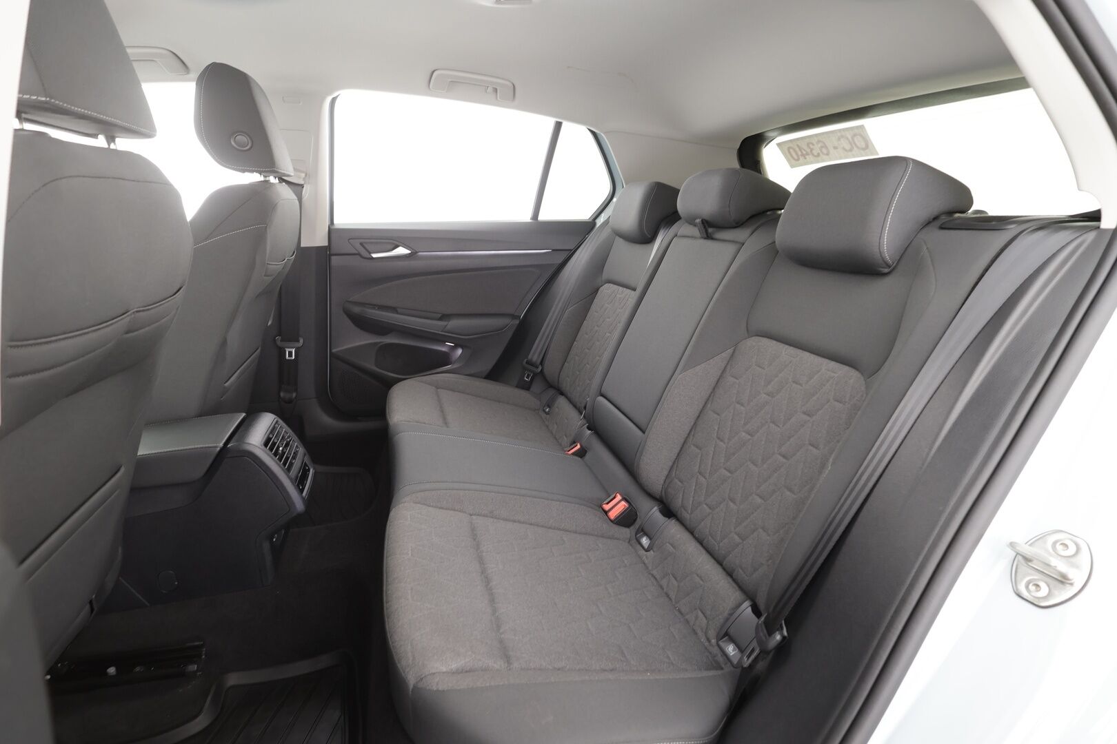 VOLKSWAGEN GOLF 2025 Life 1,5 eTSI 110 kW (MHEV) DSG-automaatti - Webasto | Adapt.Vakkari | Digimittari | Keyless Advanced | Peruutuskamera | Adapt.LED | Ratinlämmitys | Juuri tullut Tampereelle!