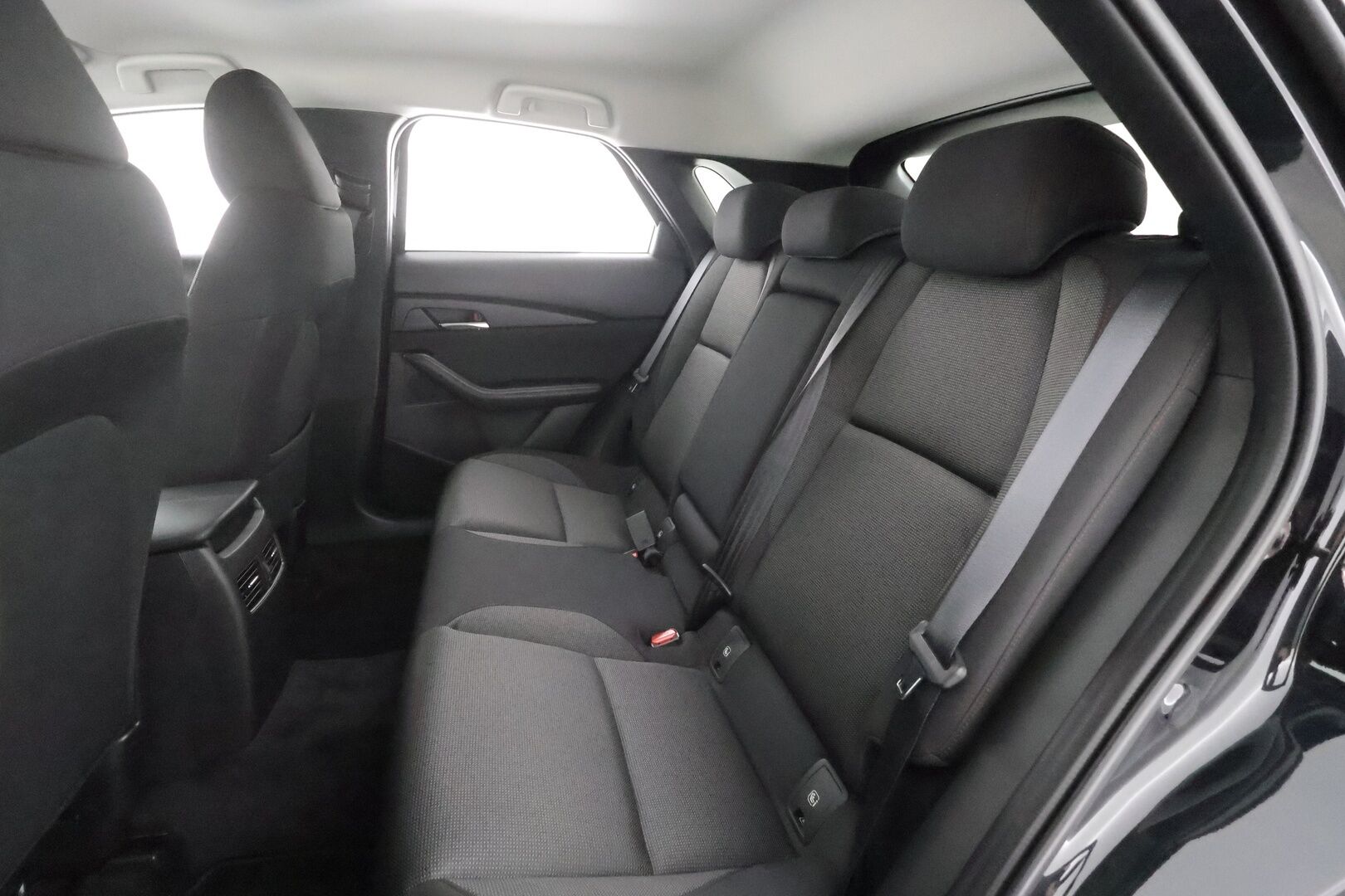 MAZDA CX-30 2025 2.5 e-SKYACTIV-G 140 HK Homura - | ACC | HUD | Kaistavahti | P.Kamera | LED | Navi | Katvevaroitin | Sähköluukku | Keyless | Apple&Android | ALV | Huippusiisti |