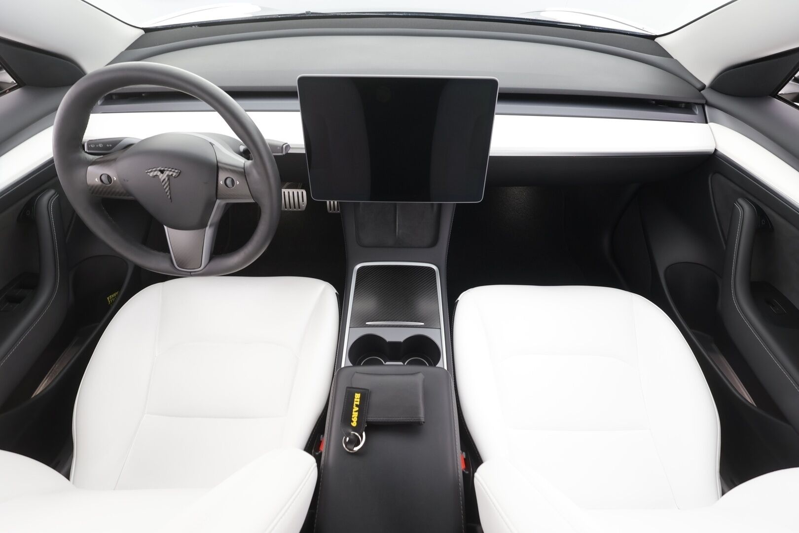 TESLA MODEL 3 2022 Performance Dual Motor - Lasikatto | ILP | Premium Audio | Madallus alusta | Valkoiset nahat | Matrix-LED | Kamera | Ratinlämmitin | SOH 90,2%