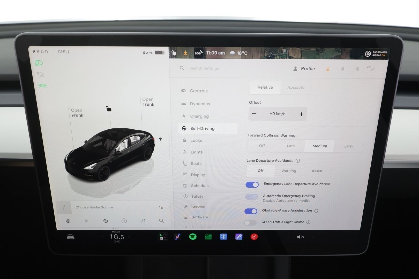 TESLA MODEL 3 2022 Performance Dual Motor - Lasikatto | ILP | Premium Audio | Madallus alusta | Valkoiset nahat | Matrix-LED | Kamera | Ratinlämmitin | SOH 90,2%
