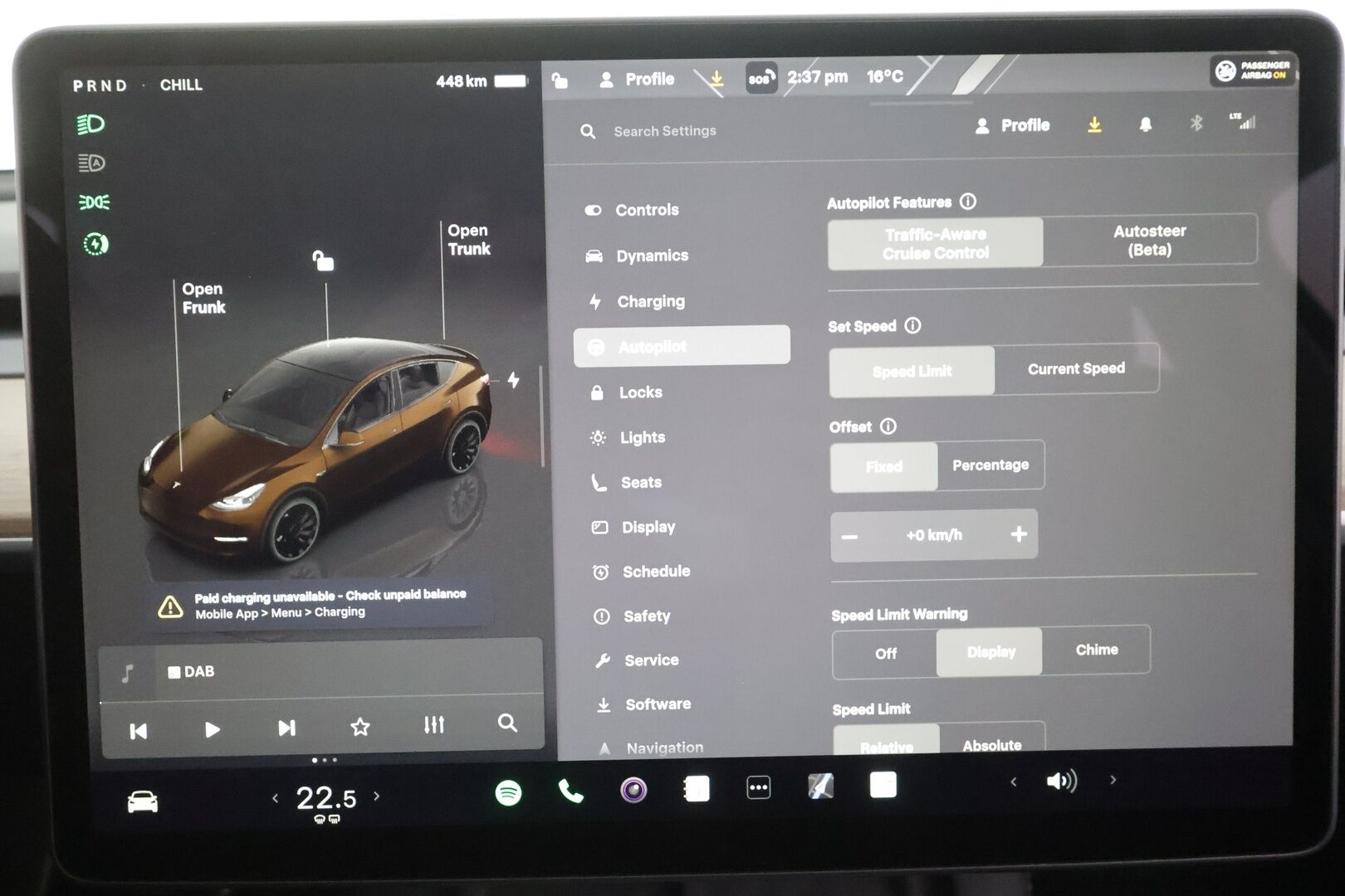 Tesla Model Y 2024 Performance - | Koukku | ILP | Lasikatto | Matrix-LED | P.Kamera | Mustat nahat | Premium Audio | Ratinlämmitin | ALV |