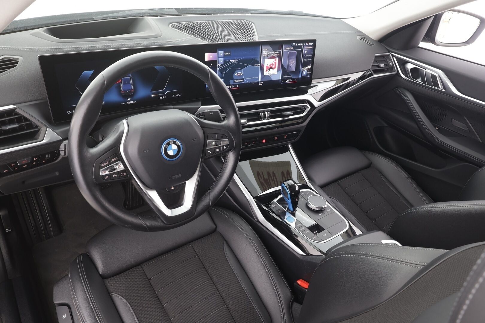 BMW I4 2022 eDrive40 Gran Coupé - | ACC | Koukku | HUD | Laser-LED | Sporttipenkit | P.Kamera | Akuston esilämmitys | Sähköluukku | Navi | Ratinlämmitin | Kahdet renkaat aluvanteilla | Hyvät varusteet |