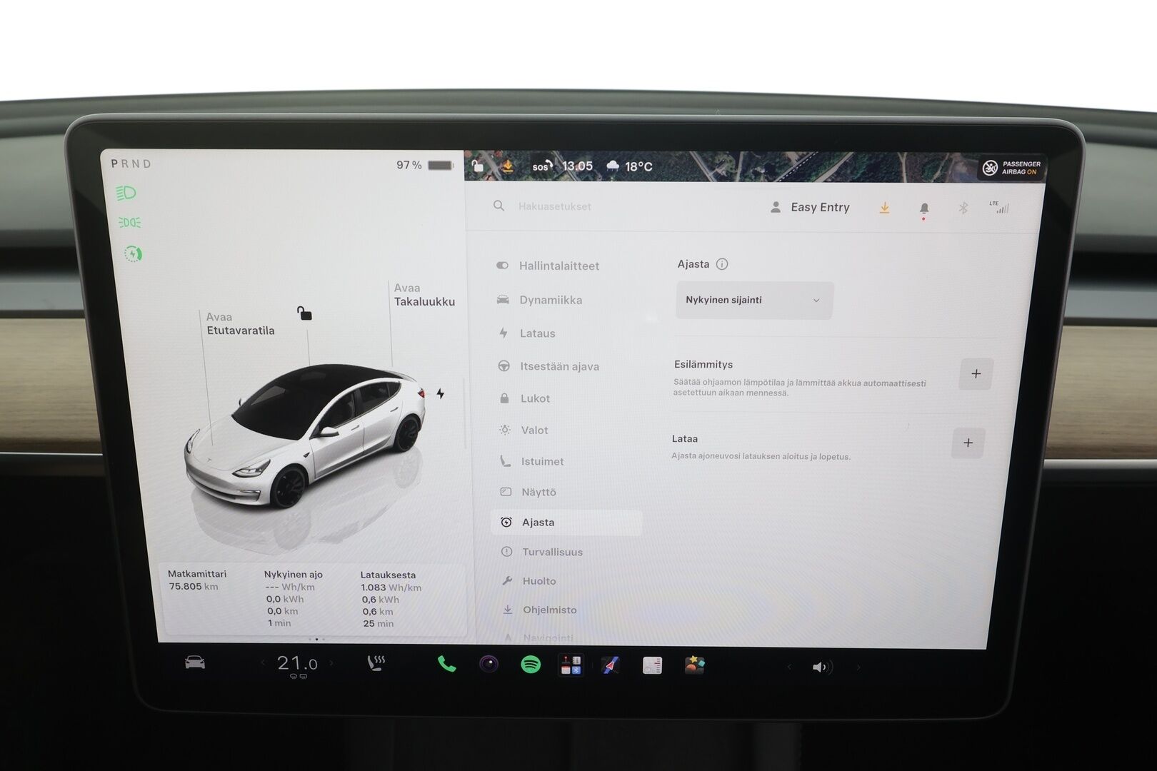 TESLA MODEL 3 2022 Performance Dual Motor - | ACC | ILP | Ryzen | Matrix | Lasikatto | Premium audio | Sähkönahat | Muistipenkki | P.kamera | Autosteer | 2x renkaat aluin | 