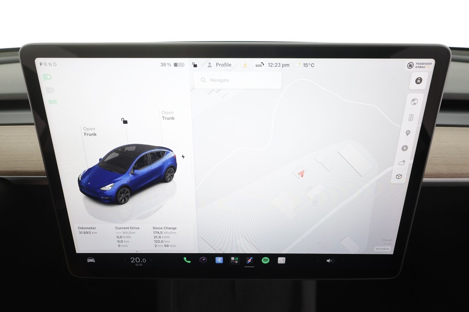 TESLA MODEL Y 2024 RWD - | ILP | Lasikatto | ACC | Matrix-LED | P.Kamera | Muistipenkki | Premium Audio | Navi | Kaistavahti | Keyless | 2x Latauskaapelit | Kahdet renkaat |