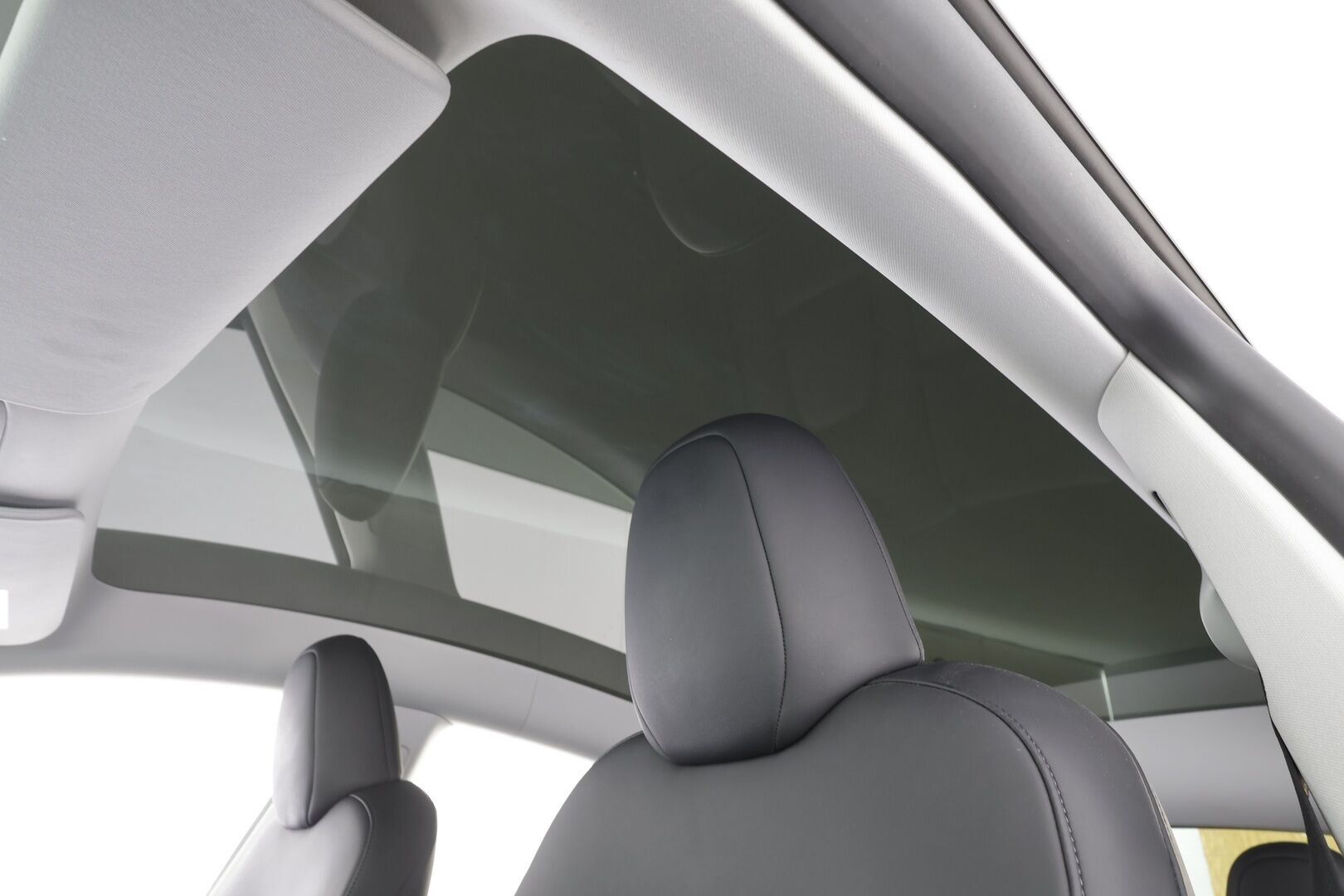 TESLA MODEL Y 2024 RWD - | ILP | Lasikatto | ACC | Matrix-LED | P.Kamera | Muistipenkki | Premium Audio | Navi | Kaistavahti | Keyless | 2x Latauskaapelit | Kahdet renkaat |