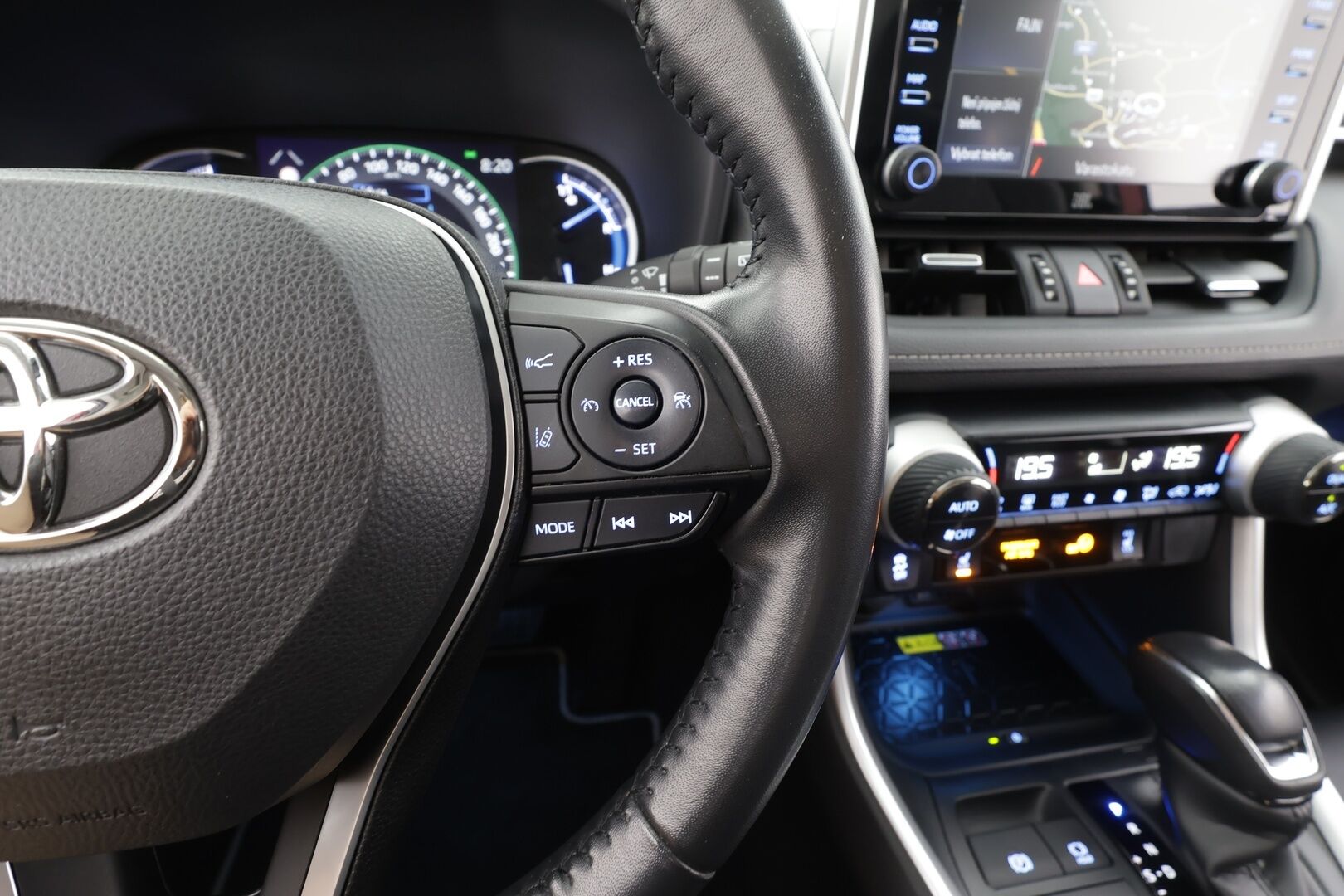 TOYOTA RAV4 2022 2,5 Hybrid AWD-i Premium - | ACC | JBL | Panorama | 360° | Muistipenkki | LED | Navi | Kaistavahti | Keyless | Merkkihuollot |