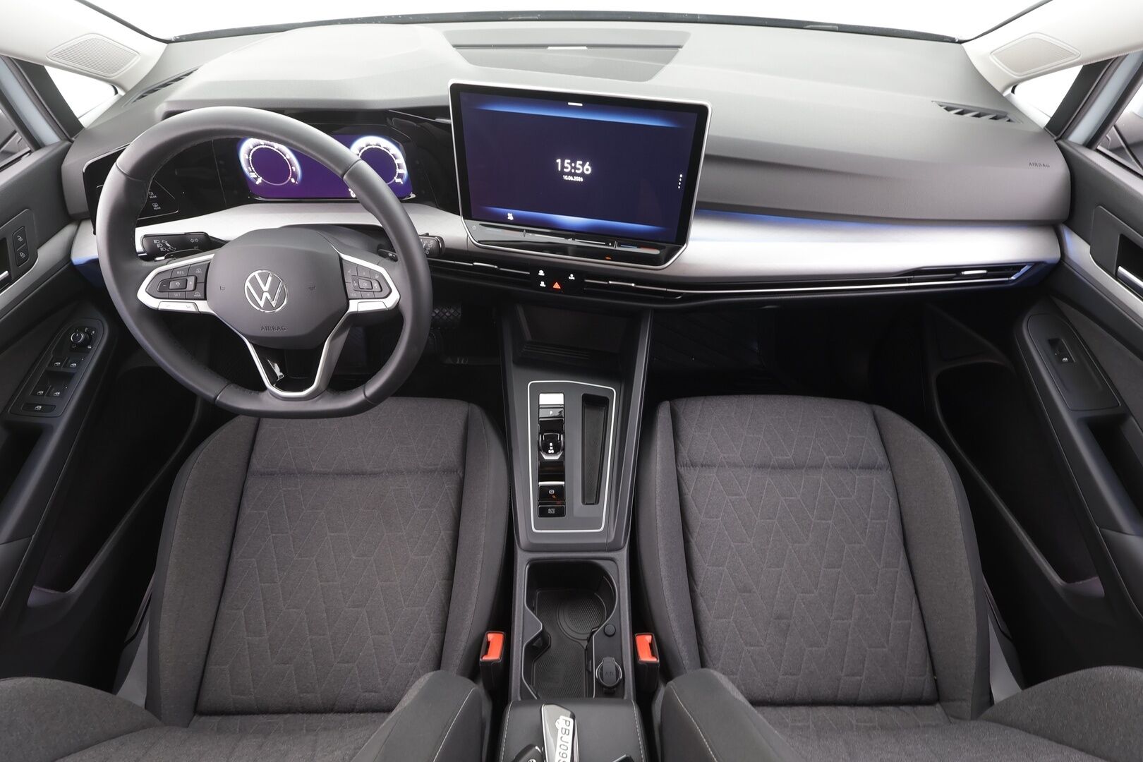 Volkswagen Golf 2025 Variant Comfort Business 1,5 eTSI 110 kW MHEV DSG - | ACC | Pa-Lisälämmitin | Koukku | P.tutkat | LED | Ratinlämmitys |Apple&Android | Merkkihuollettu | Kahdet Renkaat |