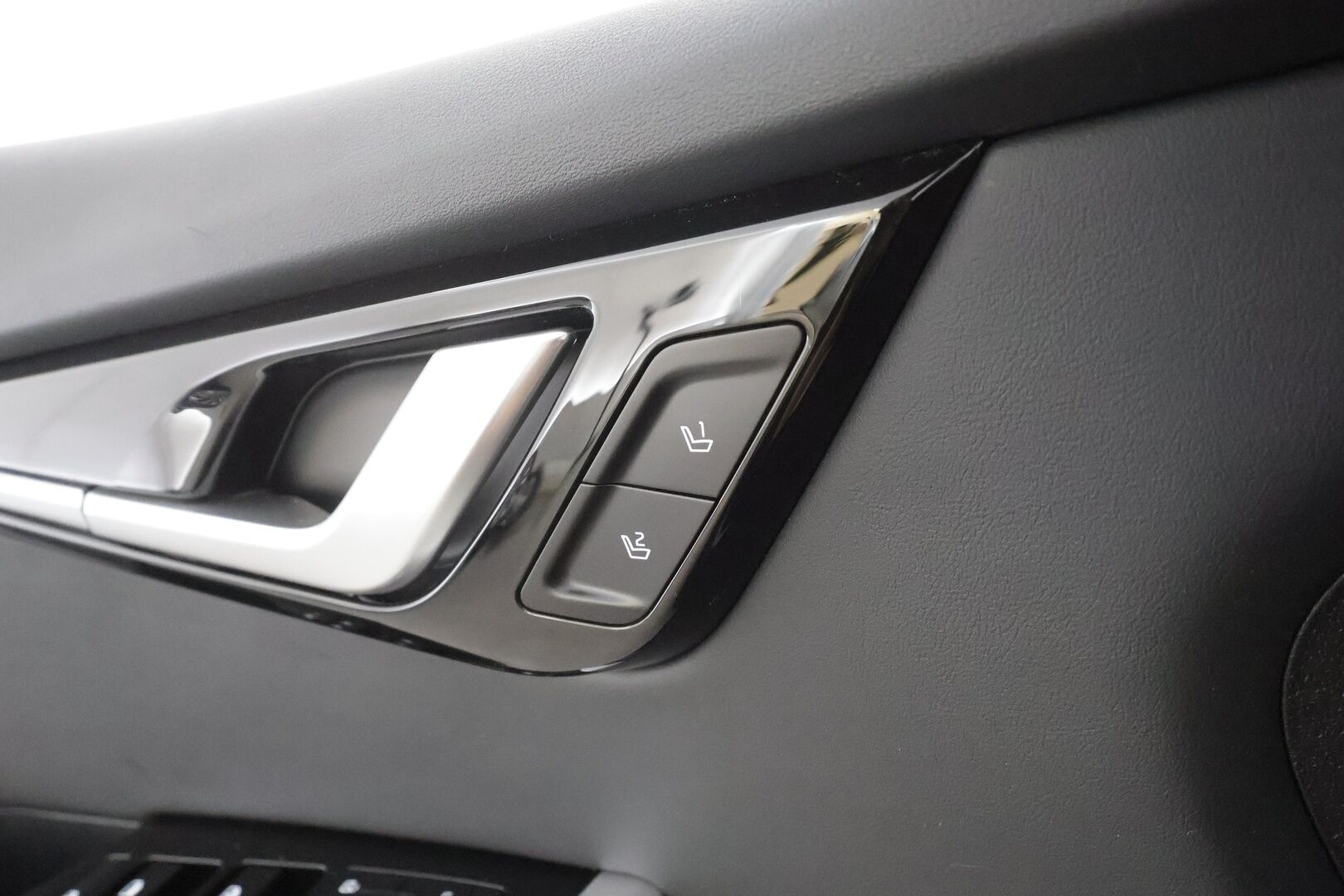 KIA EV6 2022 GT-Line AWD 77 kWh 325 hv - | ACC | ILP | Koukku | HUD | Meridian | 360° | Ilmastoidut relax-penkit | Muistipenkki | Ambient | Akuston esilämmitys | 2x Kia alut | ALV | 