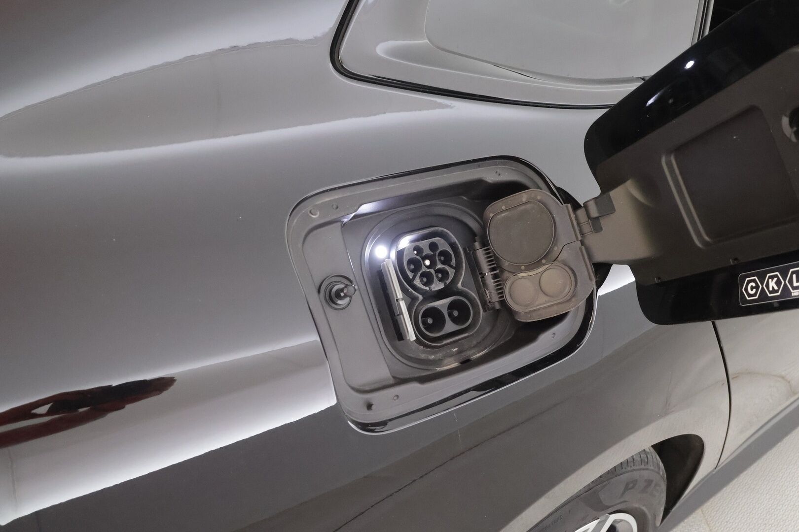 BMW I4 2024 eDrive40 - | ACC | Lisälämmitin | Koukku | Widescreen | 360-Kamera | H/K | LED | Puolinahat | Apple&Android | Merkkihuollettu | Kahdet Renkaat |