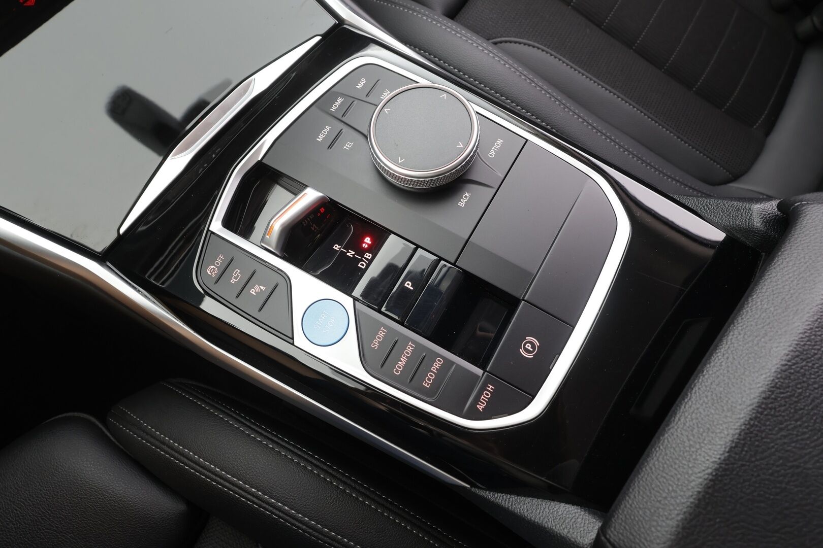 BMW I4 2024 eDrive40 - | ACC | Lisälämmitin | Koukku | Widescreen | 360-Kamera | H/K | LED | Puolinahat | Apple&Android | Merkkihuollettu | Kahdet Renkaat |
