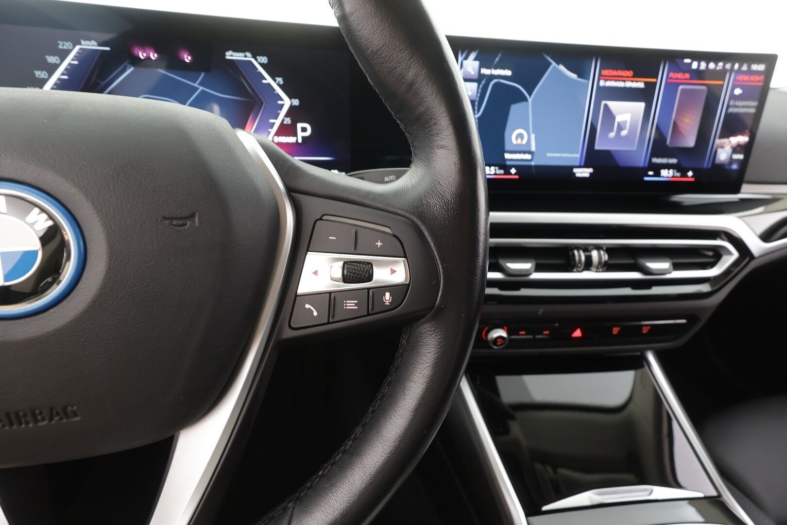 BMW I4 2024 eDrive40 - | ACC | Lisälämmitin | Koukku | Widescreen | 360-Kamera | H/K | LED | Puolinahat | Apple&Android | Merkkihuollettu | Kahdet Renkaat |