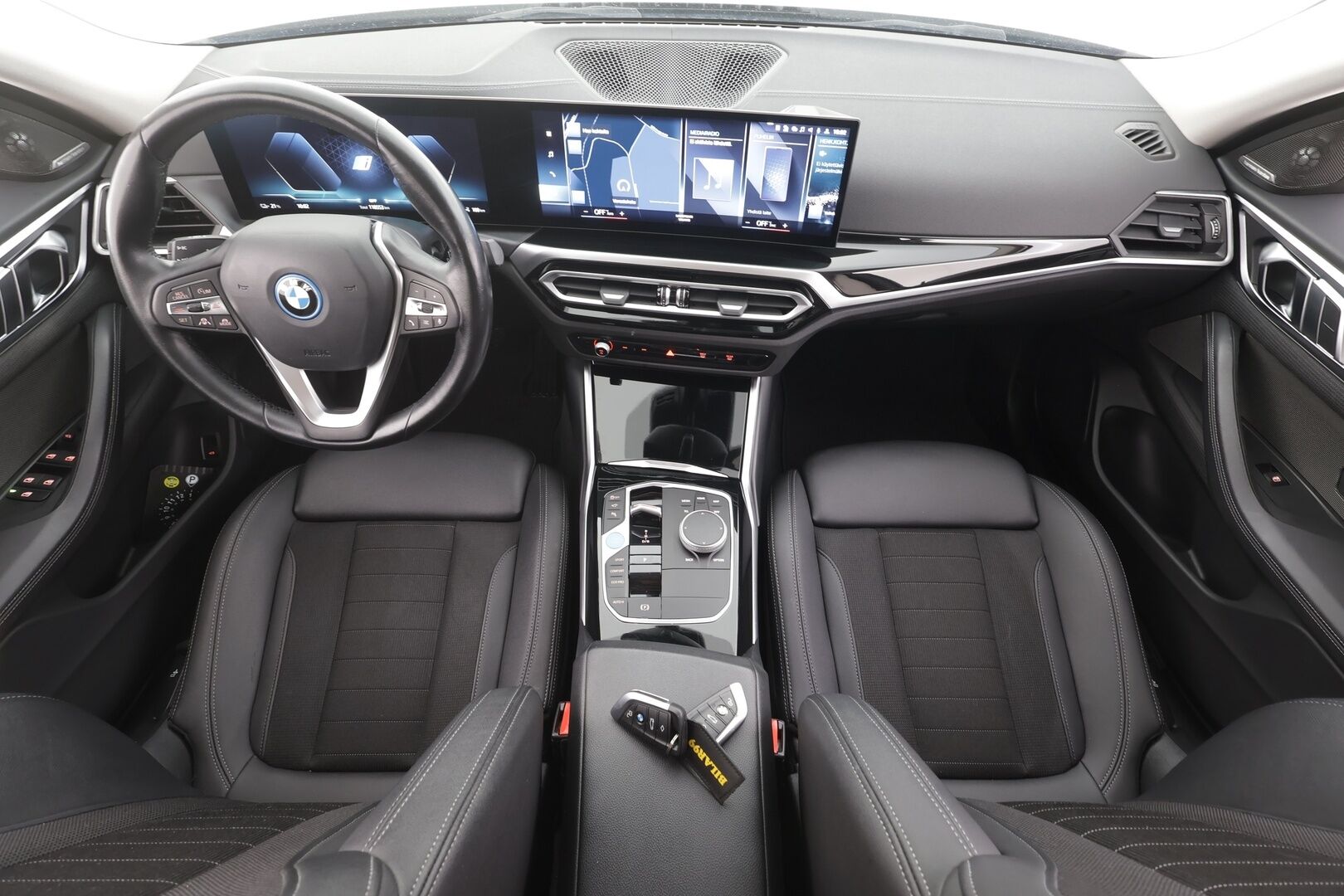 BMW I4 2024 eDrive40 - | ACC | Lisälämmitin | Koukku | Widescreen | 360-Kamera | H/K | LED | Puolinahat | Apple&Android | Merkkihuollettu | Kahdet Renkaat |