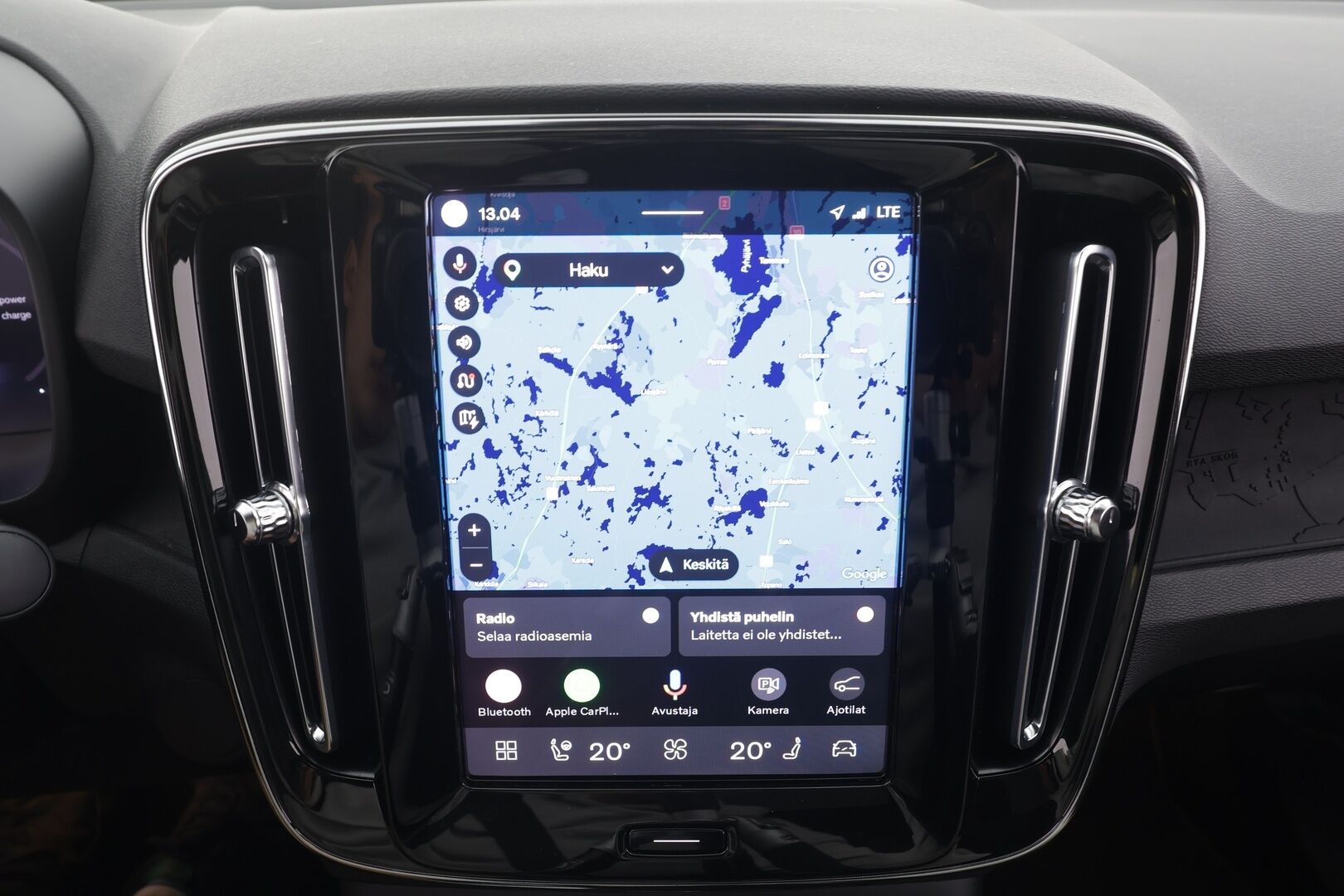 Volvo C40 2023 Recharge Twin Plus  - | ACC | ILP | Koukku | Lasikatto | P.Kamera | Muistipenkki | LED | Navi | BLIS | Keyless | Ratinlämmitin | ALV | Kahdet renkaat aluvanteilla | Merkkihuollettu | 