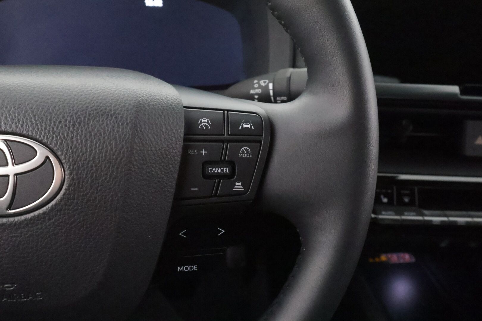 Toyota C-HR 2025 2.0 Plug-in Hybrid Launch Edition - | ACC | ILP | Kaistavahti | P.Kamera | Digimittari | Katvevaroitin | Keyless | Sähköluukku | Ratinlämmitin | Navi | LED | Apple&Android | ALV | 