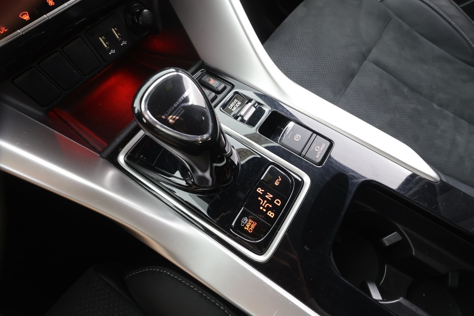 MITSUBISHI ECLIPSE CROSS 2023 2.4 PHEV Invite Plus 4WD - | LED | Nahka-alcantara | P.kamera | Sähköpenkki | Tutkat eteen ja taakse | Keyless | Apple & Android | 2x renkaat aluin | ALV | 