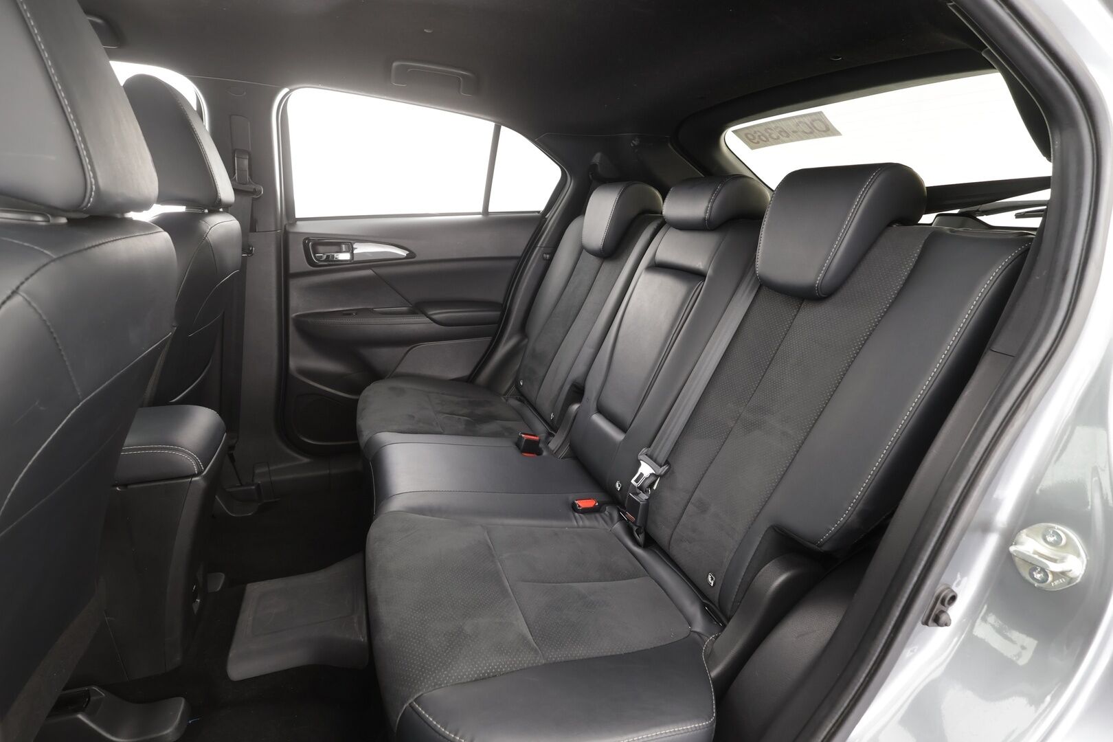 MITSUBISHI ECLIPSE CROSS 2023 2.4 PHEV Invite Plus 4WD - | LED | Nahka-alcantara | P.kamera | Sähköpenkki | Tutkat eteen ja taakse | Keyless | Apple & Android | 2x renkaat aluin | ALV | 