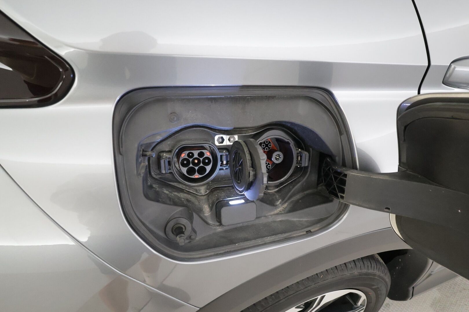 MITSUBISHI ECLIPSE CROSS 2023 2.4 PHEV Invite Plus 4WD - | LED | Nahka-alcantara | P.kamera | Sähköpenkki | Tutkat eteen ja taakse | Keyless | Apple & Android | 2x renkaat aluin | ALV | 