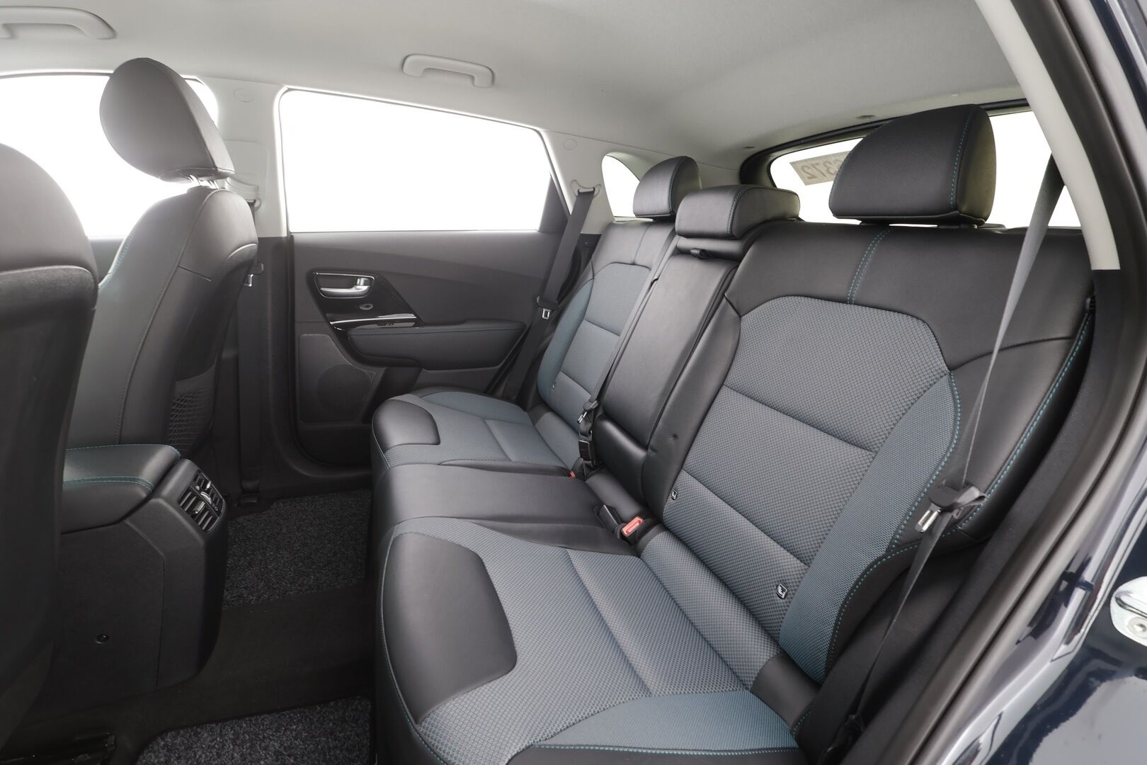 KIA NIRO ELECTRIC 2021 64kWh 204hv Electric Advance - | ACC | ILP | Puolinahat | P.kamera | Lane Following Assist | Lämm. ratti | Apple & Android | Keyless | Merkkihuollot | ALV | 
