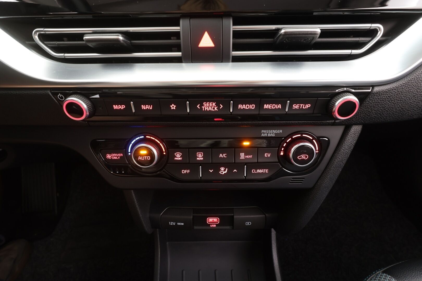 KIA NIRO ELECTRIC 2021 64kWh 204hv Electric Advance - | ACC | ILP | Puolinahat | P.kamera | Lane Following Assist | Lämm. ratti | Apple & Android | Keyless | Merkkihuollot | ALV | 