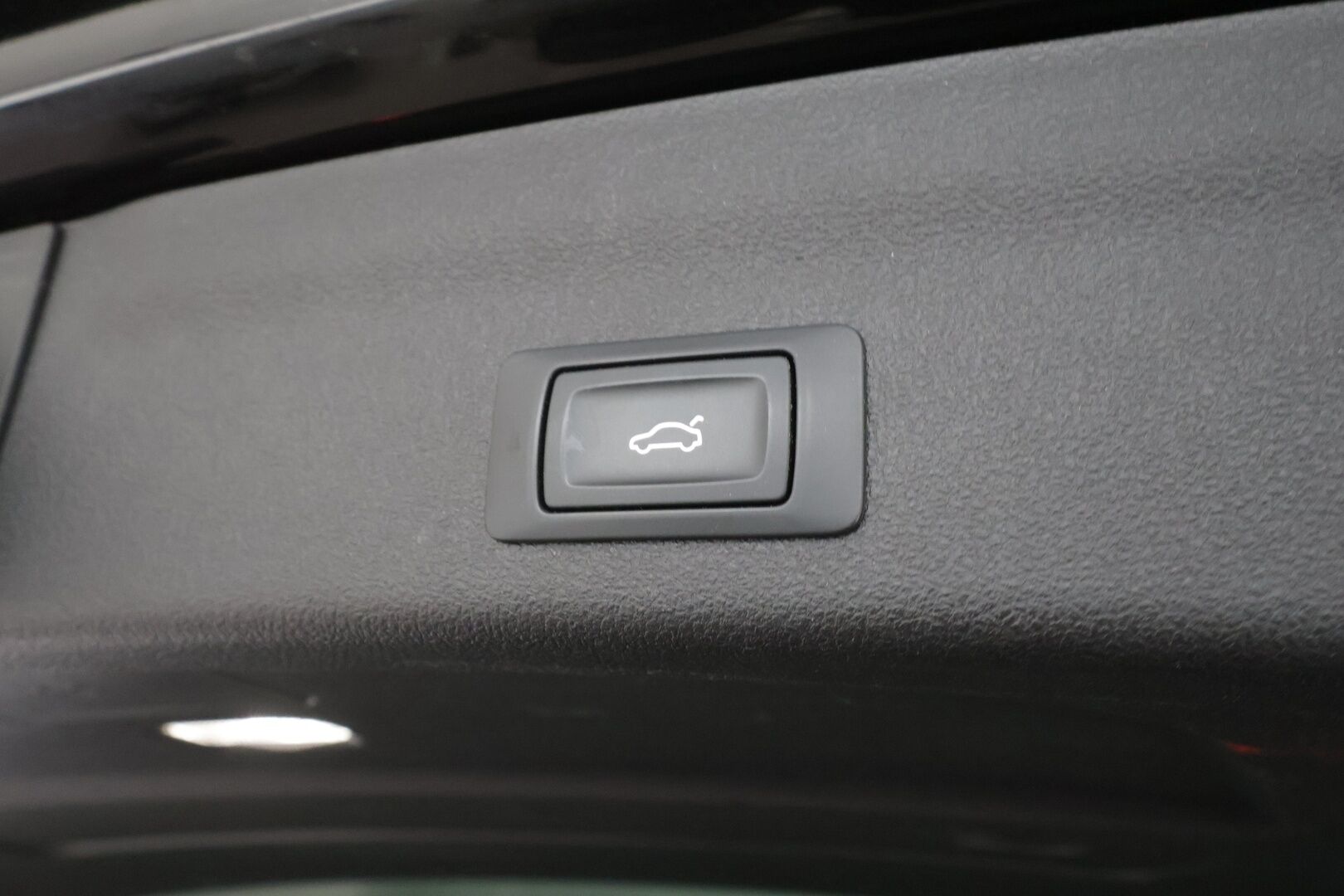 AUDI A6 2024 Avant 50 TFSI e quattro - | B&O | ACC | P.Kamera | Koukku | Matrix | Facelift | Sporttipenkit | Kaistavahti | Navi | Digimittaristo | Merkkihuollot | Kahdet renkaat |