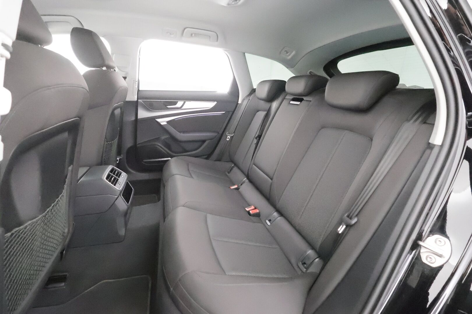 AUDI A6 2024 Avant 50 TFSI e quattro - | B&O | ACC | P.Kamera | Koukku | Matrix | Facelift | Sporttipenkit | Kaistavahti | Navi | Digimittaristo | Merkkihuollot | Kahdet renkaat |