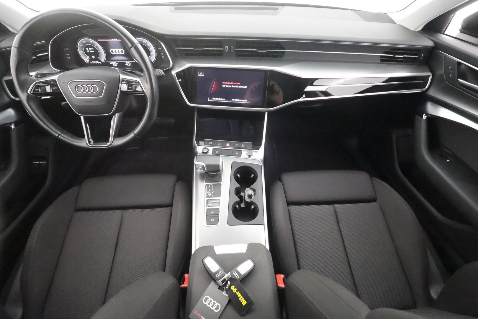 AUDI A6 2024 Avant 50 TFSI e quattro - | B&O | ACC | P.Kamera | Koukku | Matrix | Facelift | Sporttipenkit | Kaistavahti | Navi | Digimittaristo | Merkkihuollot | Kahdet renkaat |