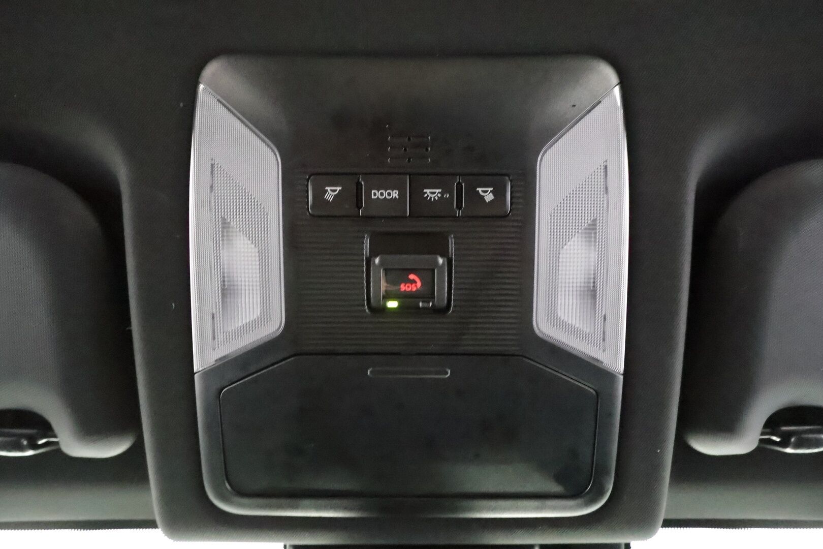 TOYOTA RAV4 PLUG-IN 2021 Hybrid 2,5 AWD-i Style - | ACC | Koukku | ILP | Puolinahat | Sähköpenkki | P.kamera | LTA | Apple & Android | Sähk. takakontti | Lämm. ratti | 2x renkaat aluin | 