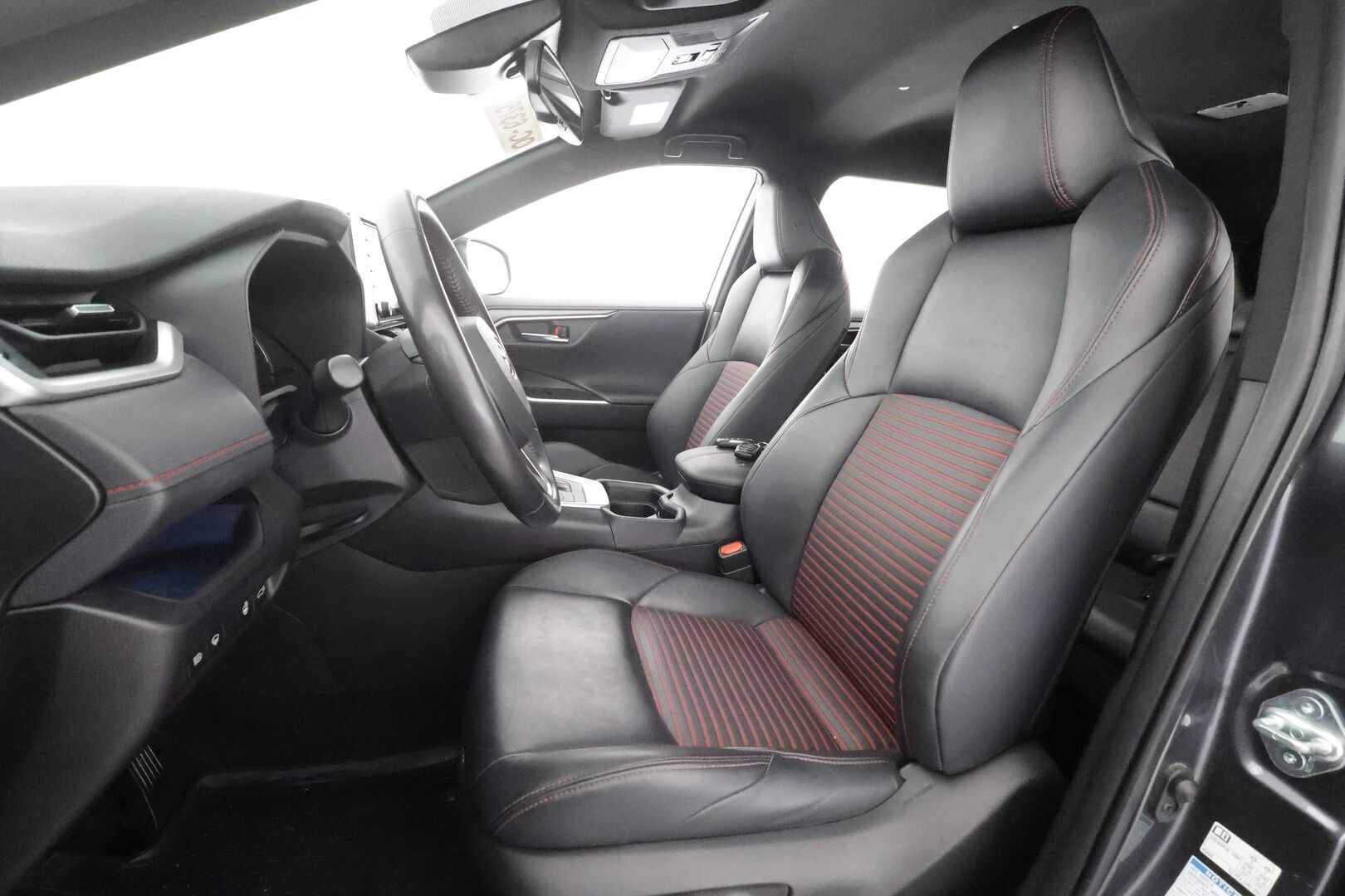 TOYOTA RAV4 PLUG-IN 2021 Hybrid 2,5 AWD-i Style - | ACC | Koukku | ILP | Puolinahat | Sähköpenkki | P.kamera | LTA | Apple & Android | Sähk. takakontti | Lämm. ratti | 2x renkaat aluin | 