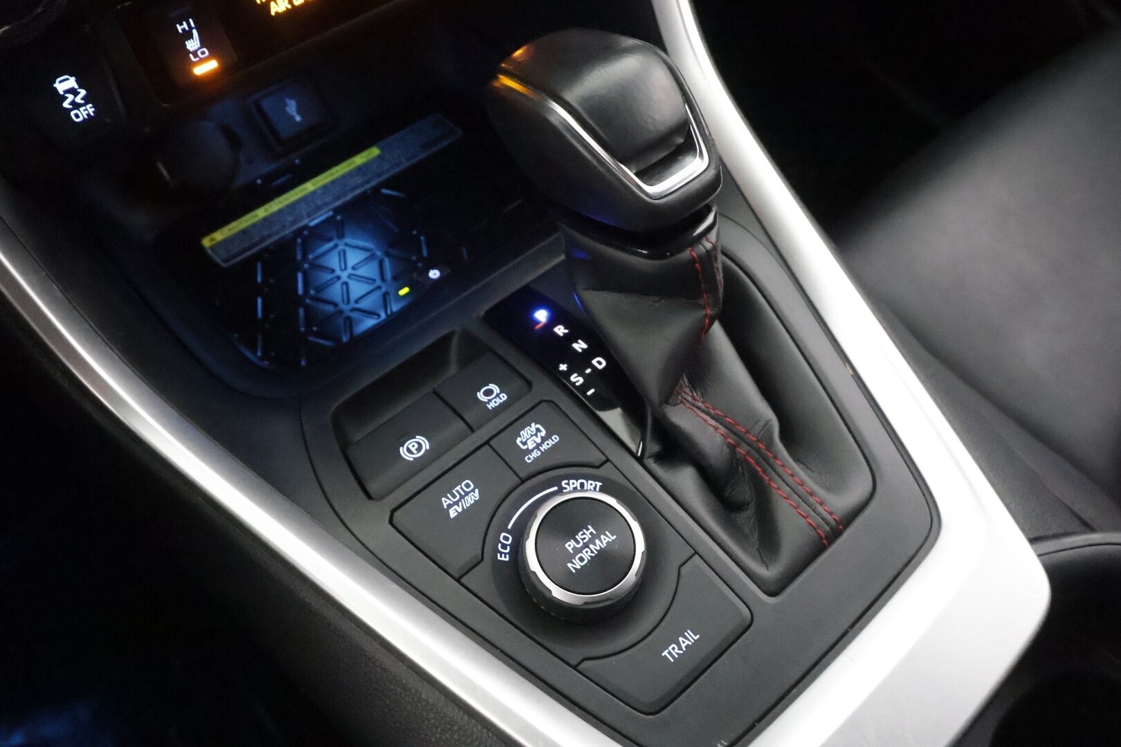 TOYOTA RAV4 PLUG-IN 2021 Hybrid 2,5 AWD-i Style - | ACC | Koukku | ILP | Puolinahat | Sähköpenkki | P.kamera | LTA | Apple & Android | Sähk. takakontti | Lämm. ratti | 2x renkaat aluin | 