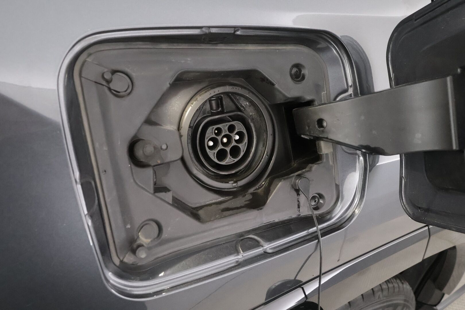 TOYOTA RAV4 PLUG-IN 2021 Hybrid 2,5 AWD-i Style - | ACC | Koukku | ILP | Puolinahat | Sähköpenkki | P.kamera | LTA | Apple & Android | Sähk. takakontti | Lämm. ratti | 2x renkaat aluin | 