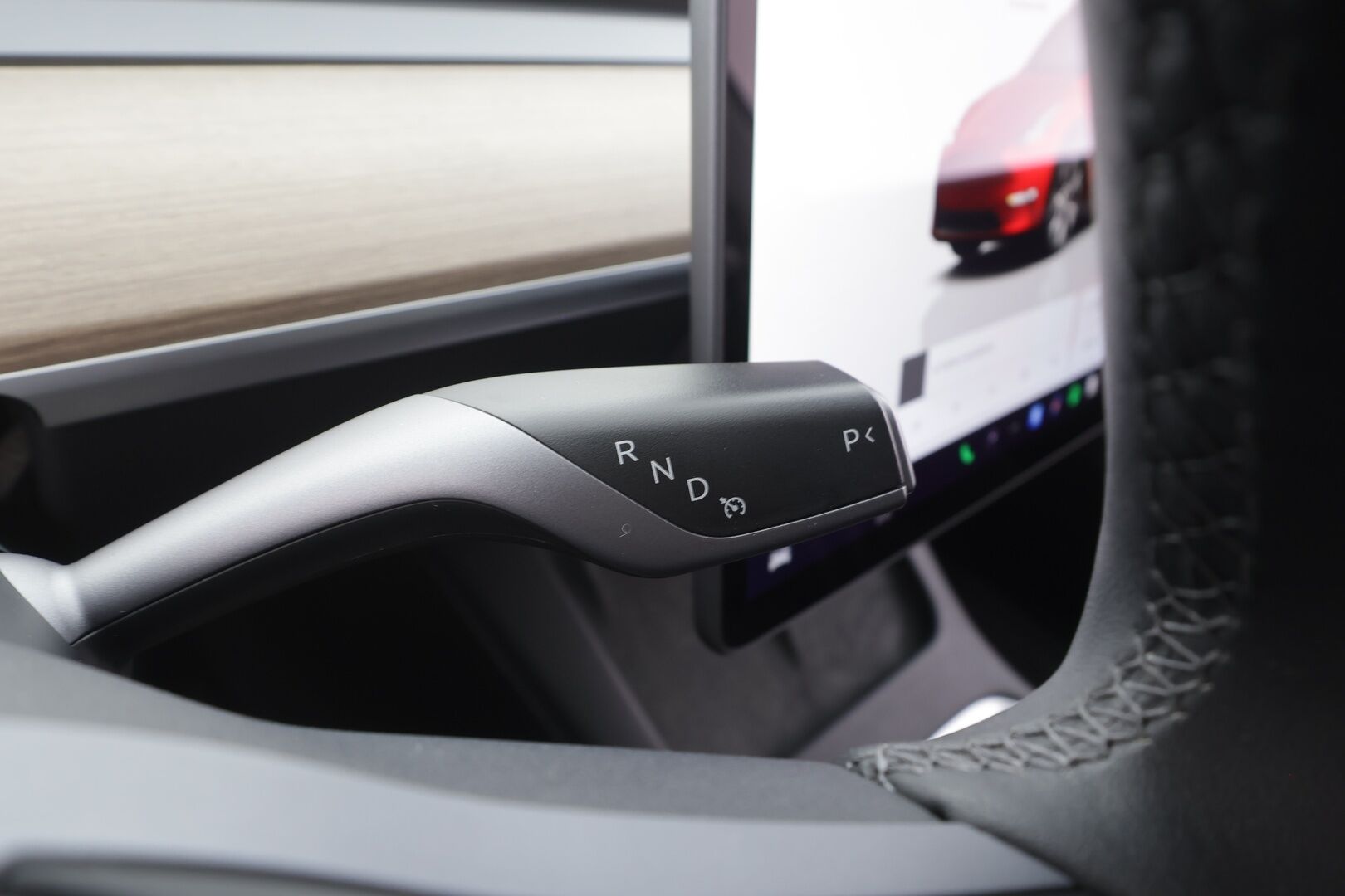 TESLA MODEL Y 2023 RWD - | ILP | Koukku | ACC | Matrix-LED | Lasikatto | Muistipenkki | Premium Audio | Navi | Kaistavahti | Keyless | 2x Latauskaapelit | Kahdet renkaat |