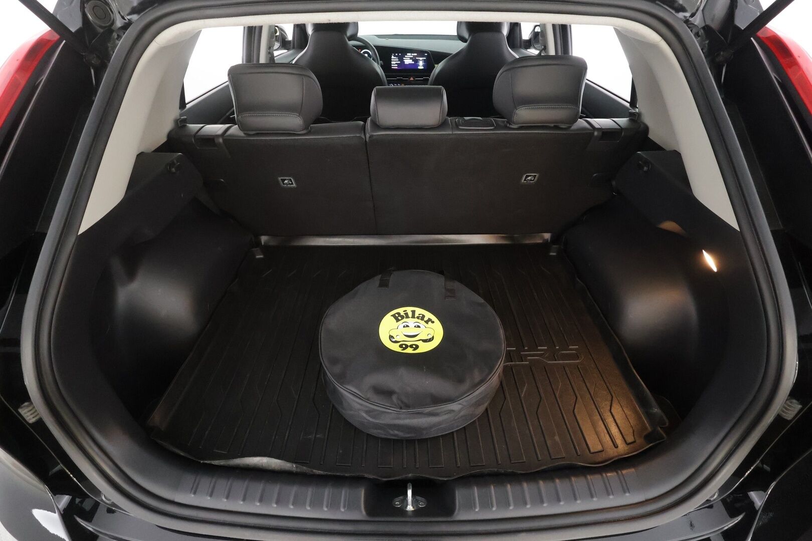 KIA NIRO 2023 Advance 64,8 kWh 204 hv - | ACC | ILP | Koukku | LED | HDA | Puolinahat | Apple & Android | P.kamera | Lämm. ratti | Navi | Digimittaristo | 